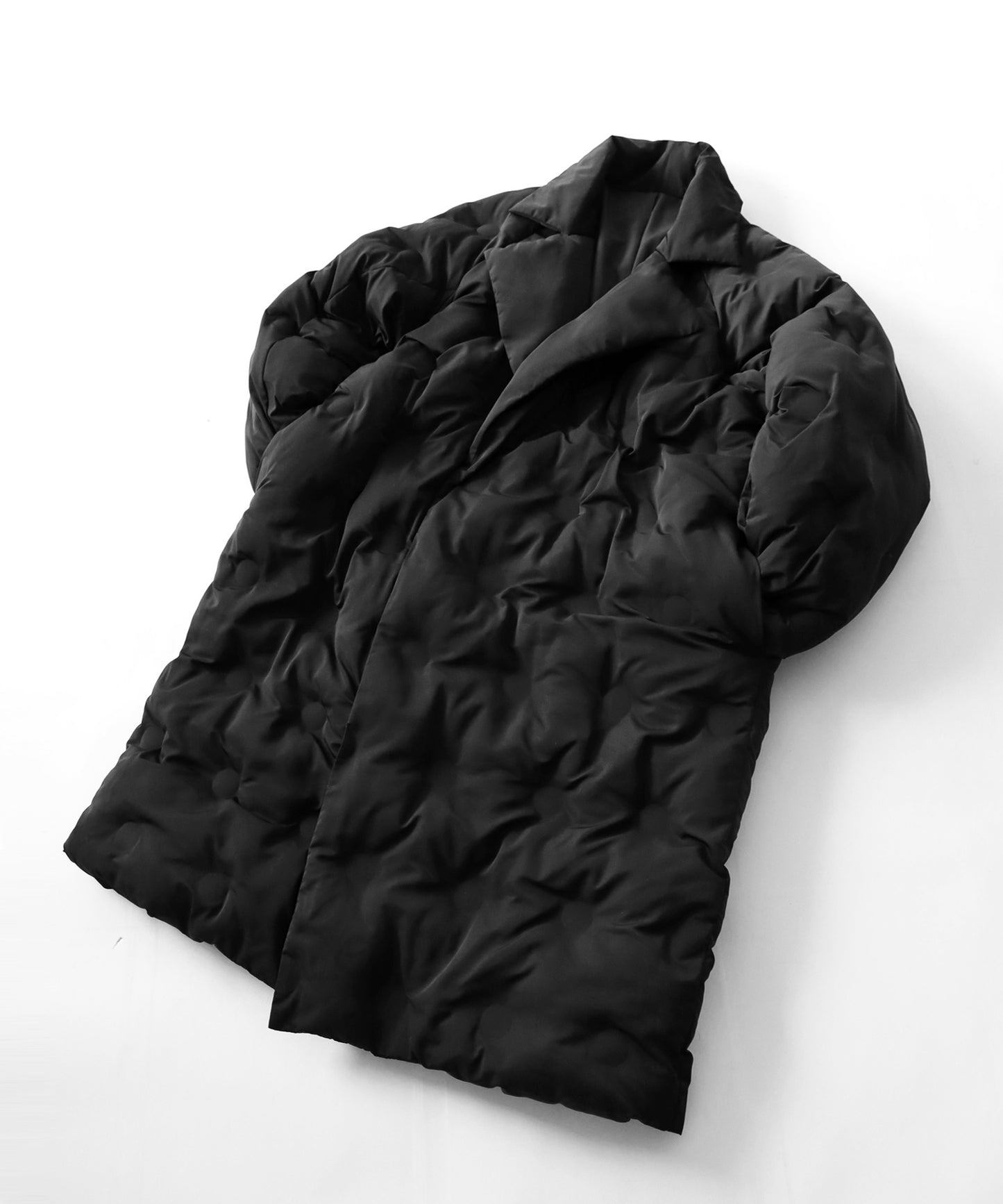 Men's quilting coat used volcanic rocks for batting