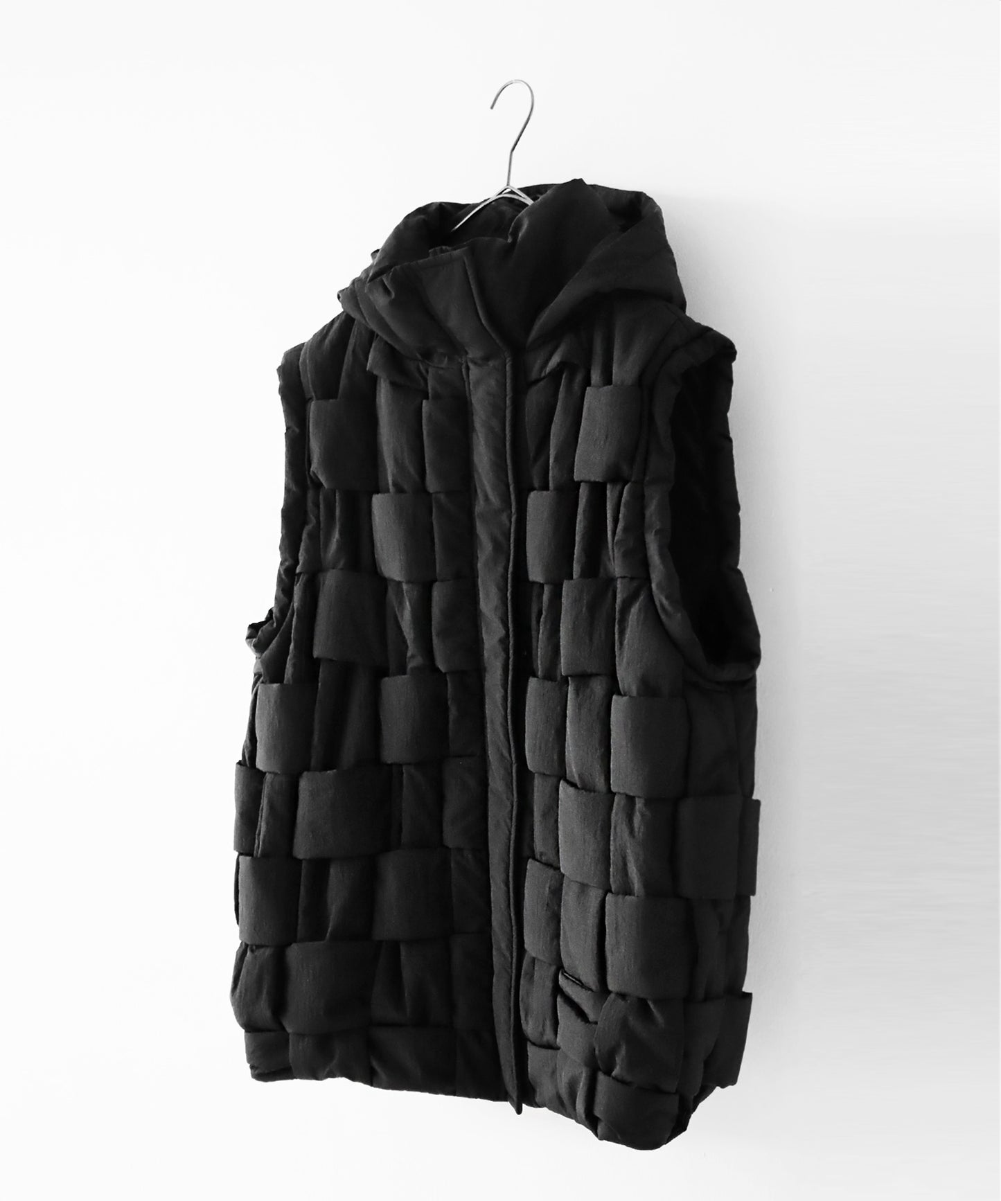 Block knitting down vest Men's