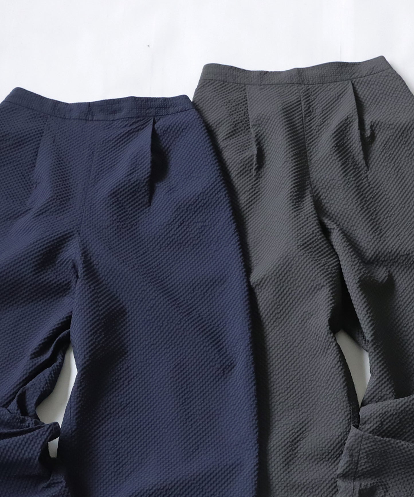 Ripple Finish Tuck Pants Ladies