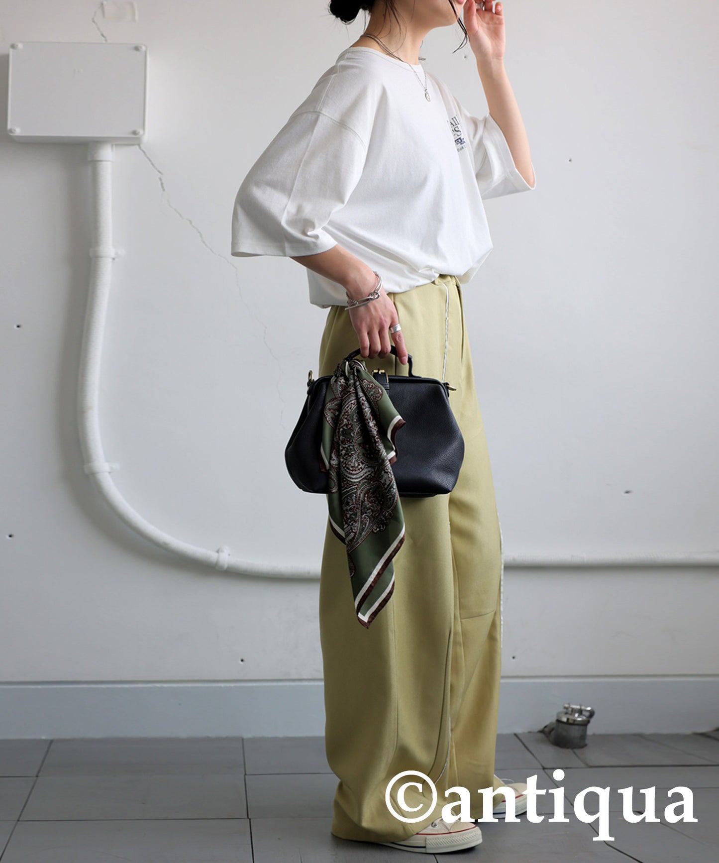 Ladies Vintage Logo T-Shirt