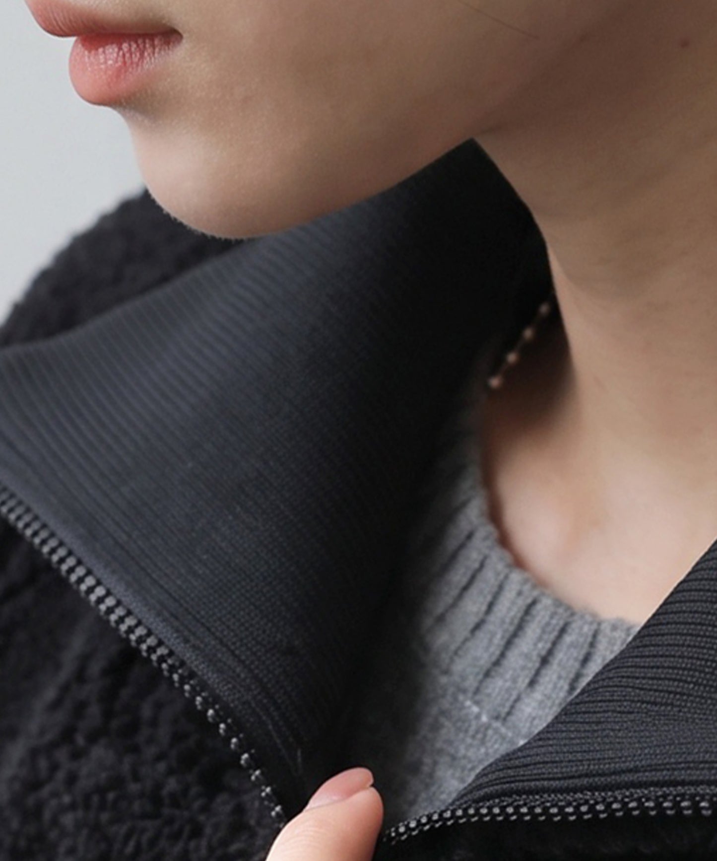 Mixed-Material Docking Boa Long Coat Ladies