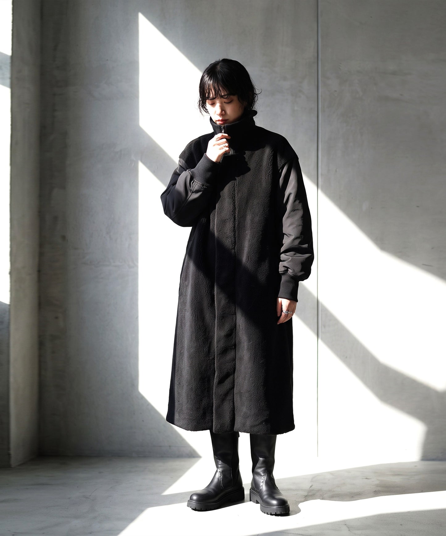 Mixed-Material Docking Boa Long Coat Ladies