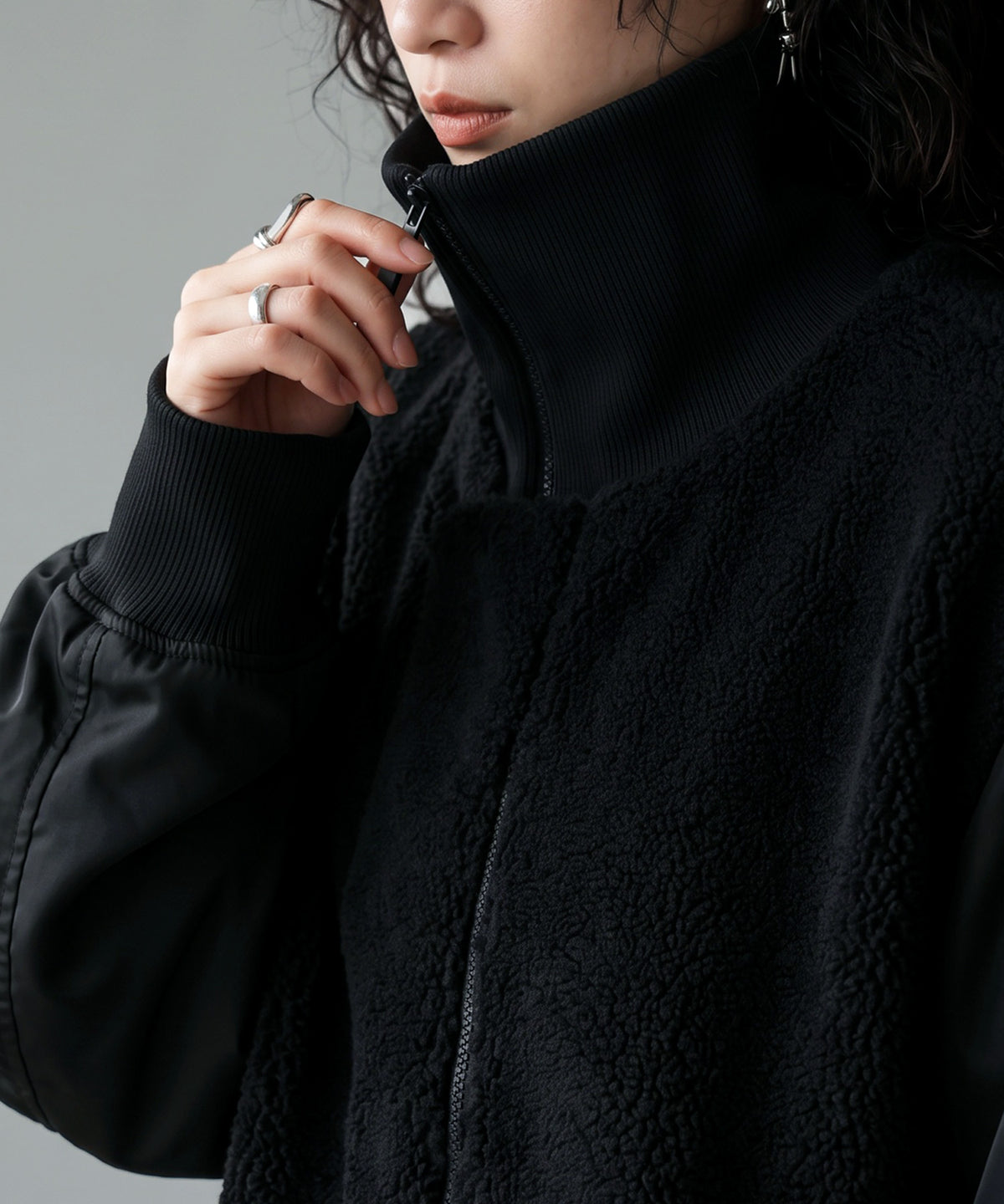 Mixed-Material Docking Boa Long Coat Ladies