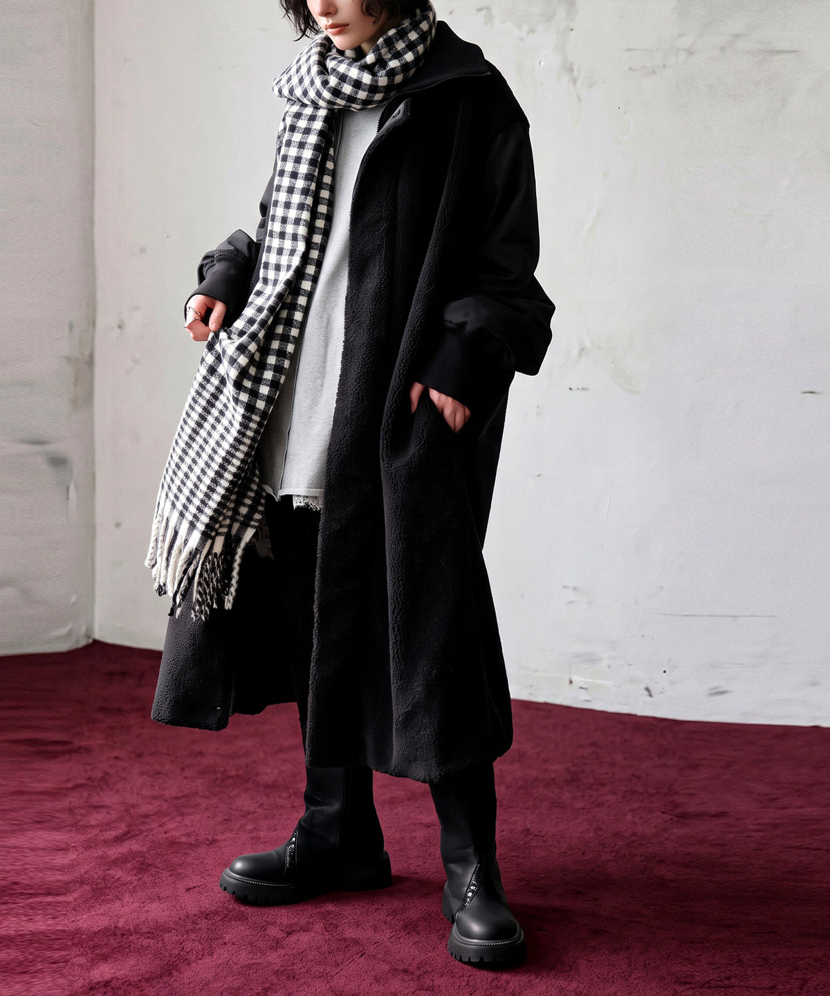 Mixed-Material Docking Boa Long Coat Ladies