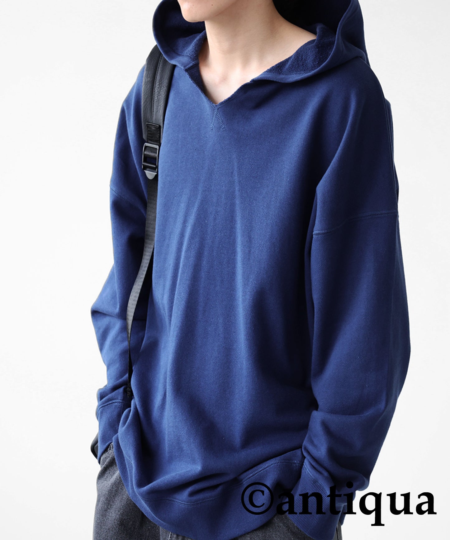 Men's hoodie slit neck wide range of color variations