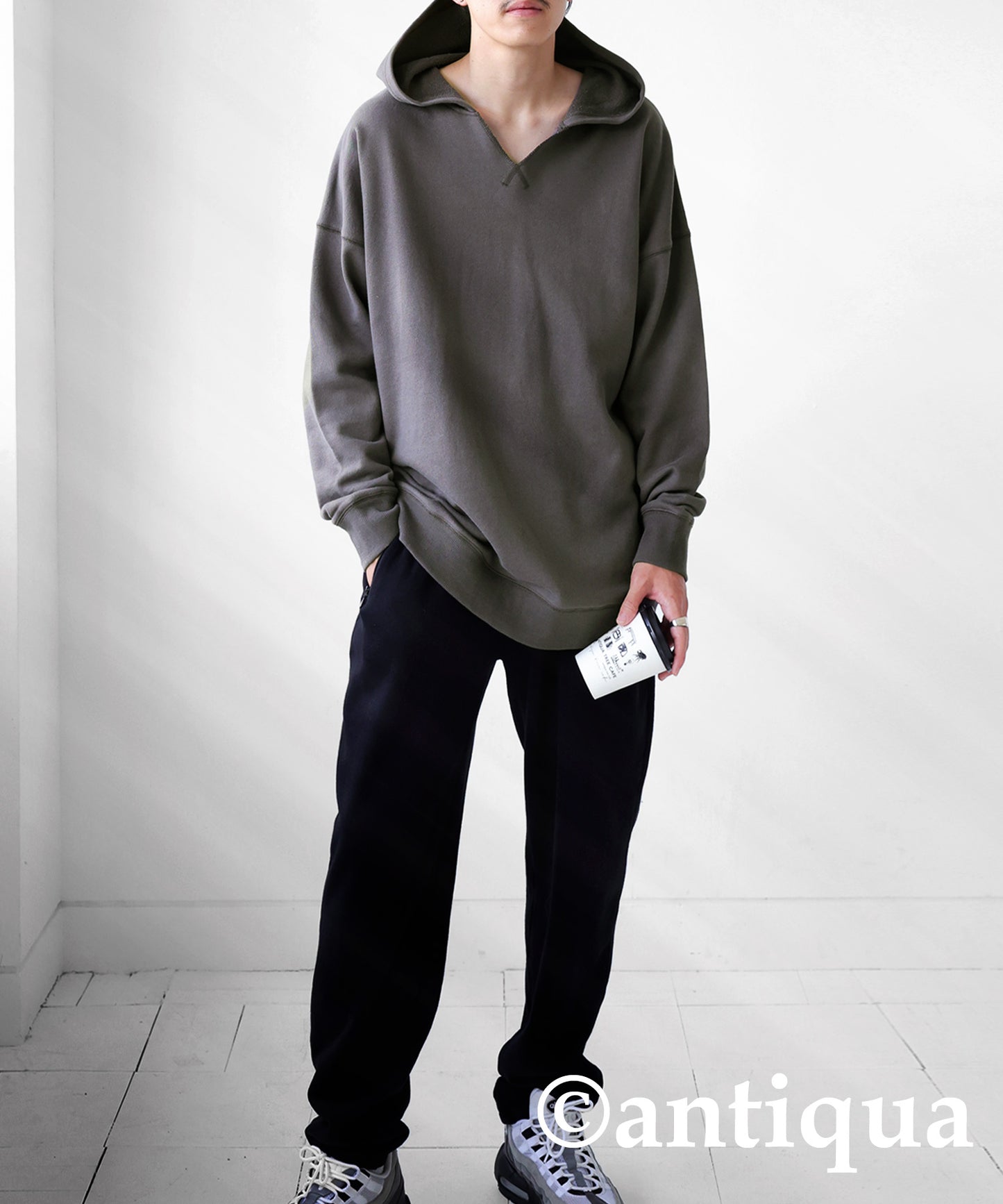 Men's hoodie slit neck wide range of color variations