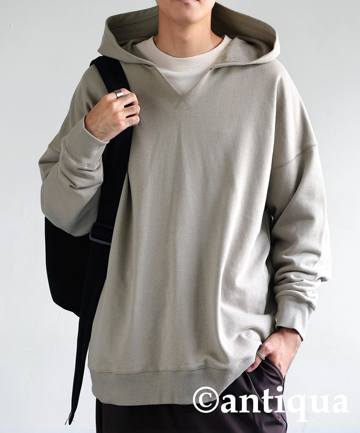 Men's hoodie slit neck wide range of color variations