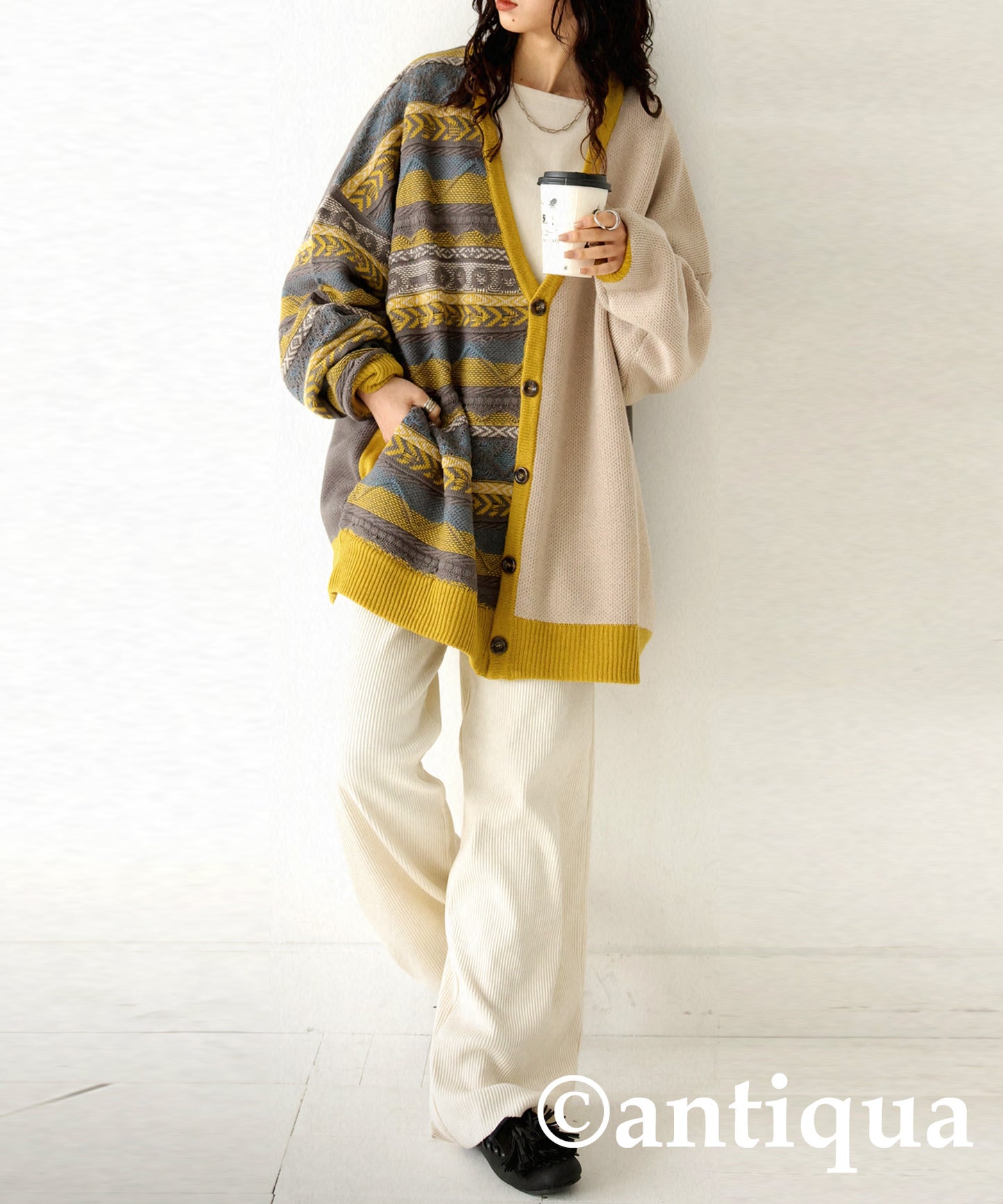 Ladies knittig asymmetry cardigan