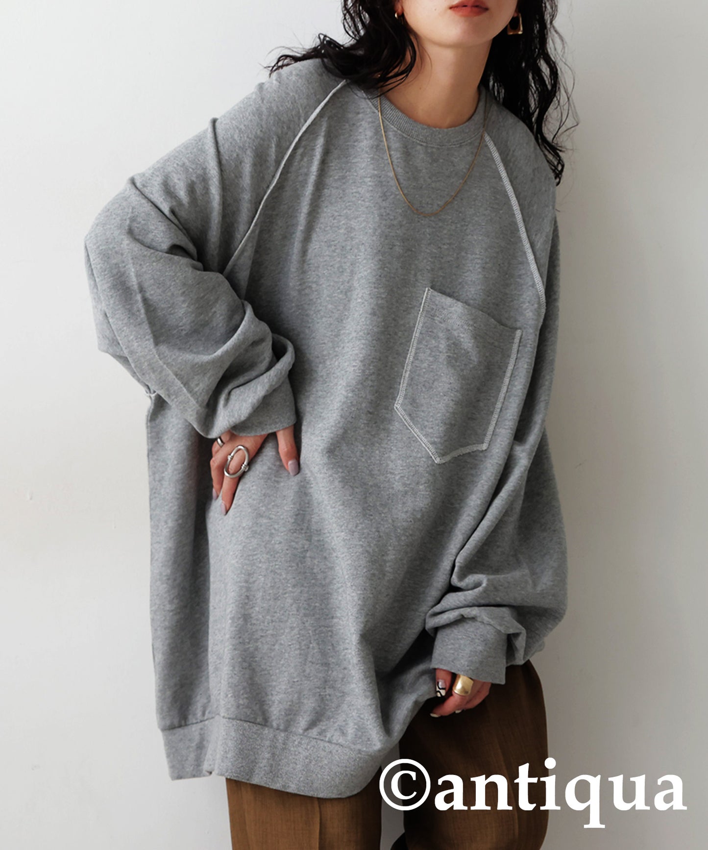 Pile Fabric Raglan Sweatshirt Ladies