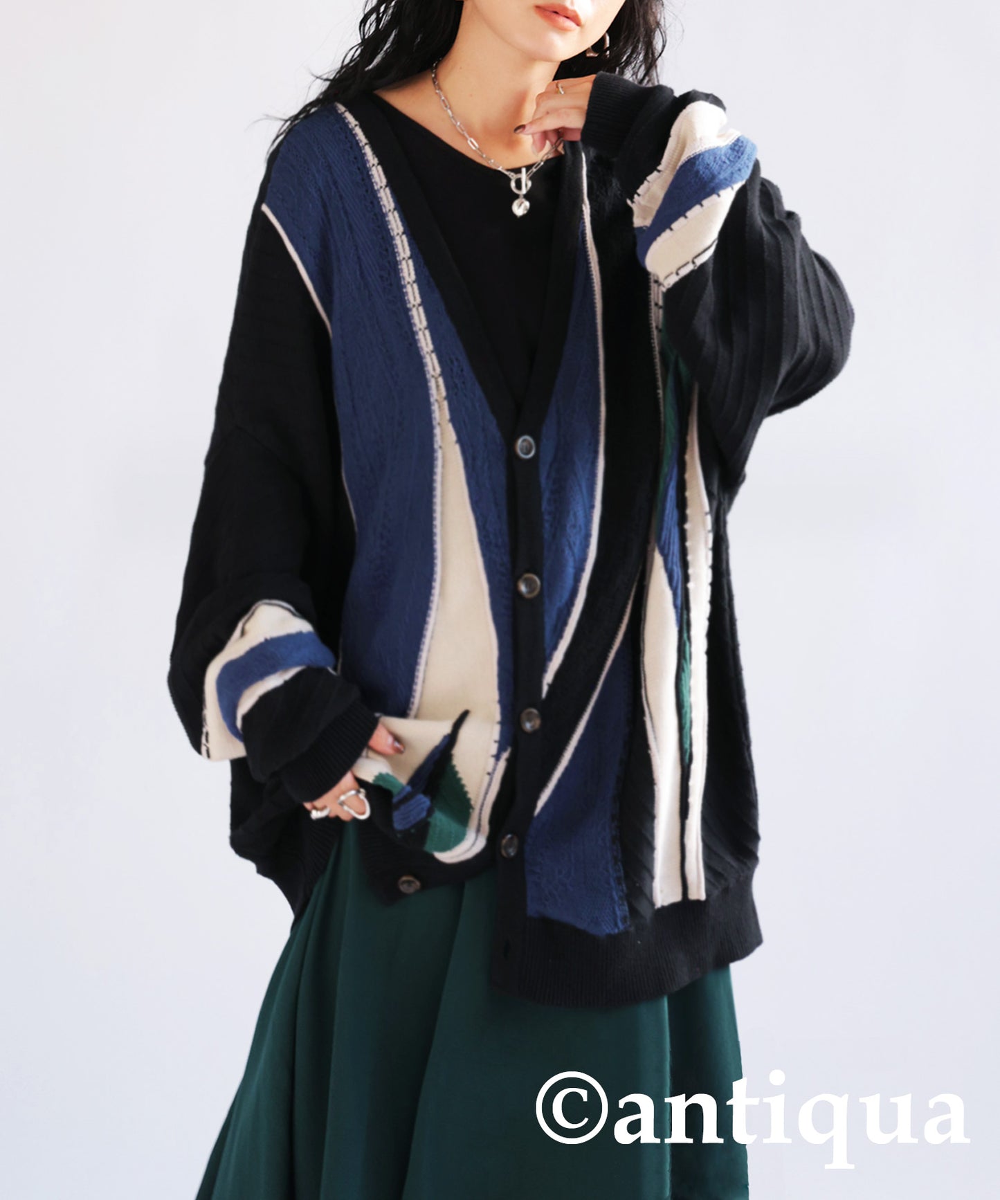 Retro style V-neck Cardigan Ladies