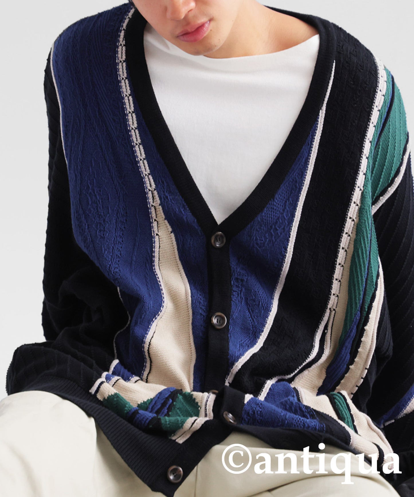 Retro style V-neck Cardigan Men's