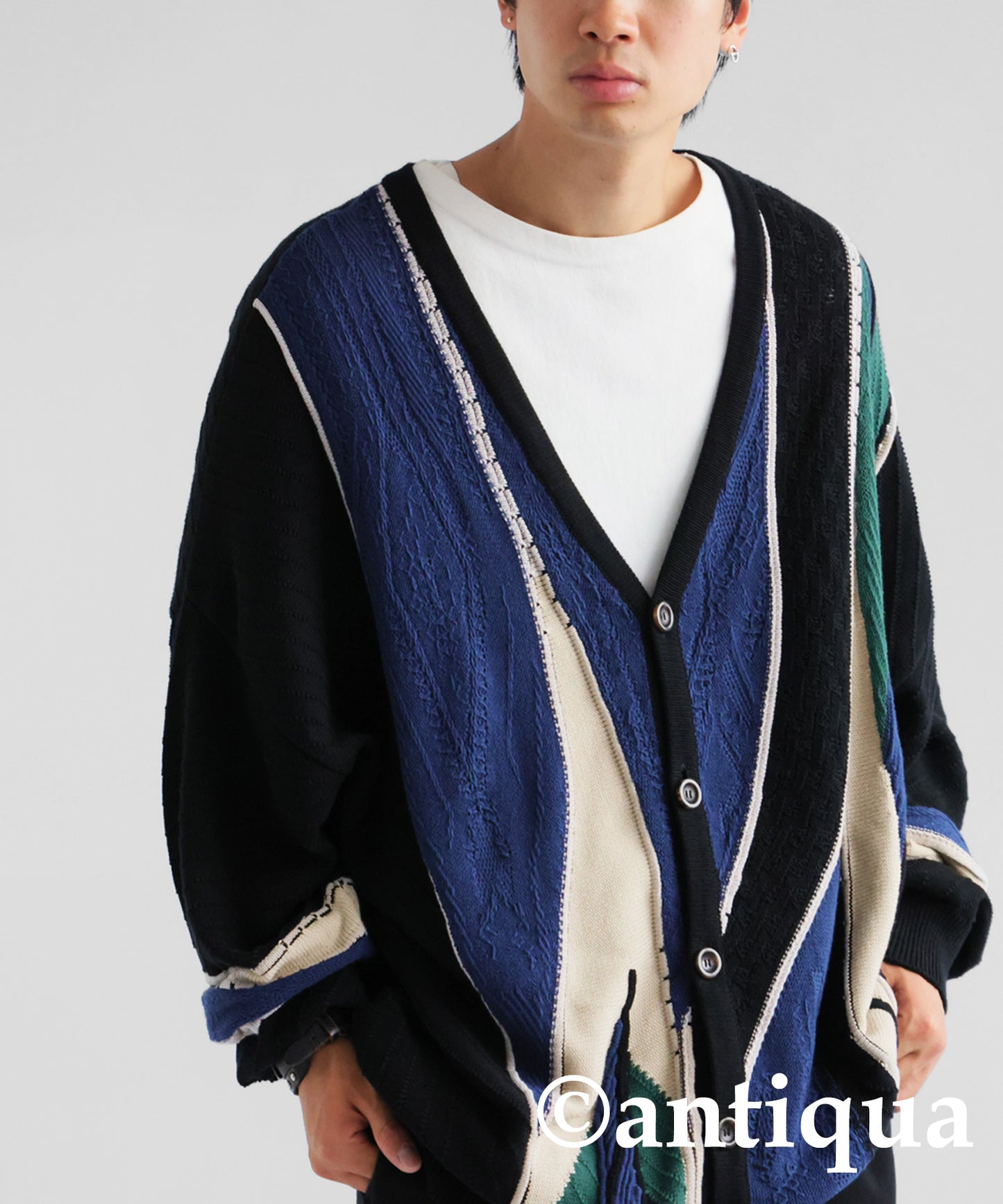 Retro style V-neck Cardigan Men's