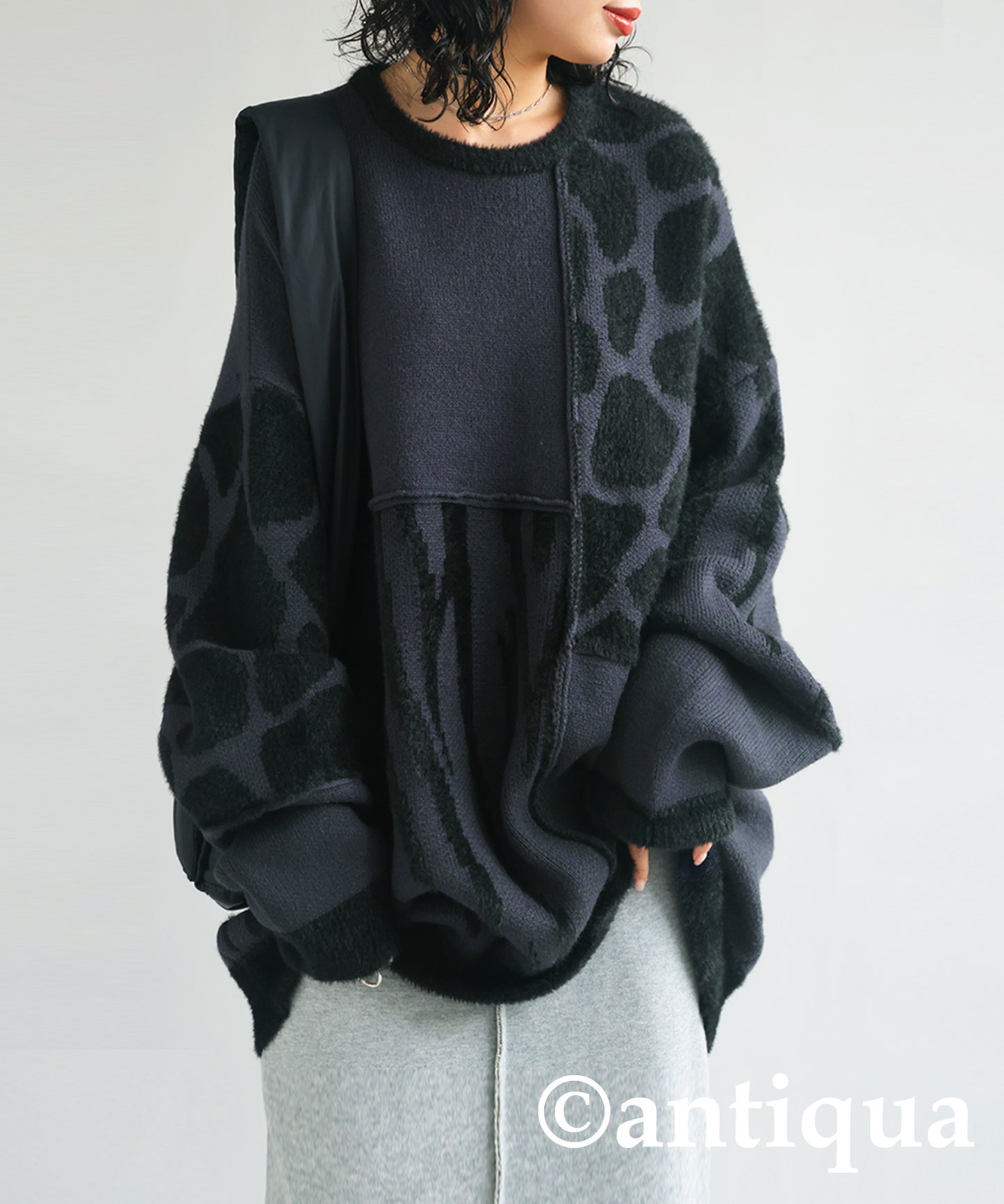 Ladies Jacquard knitting sweater with animal print