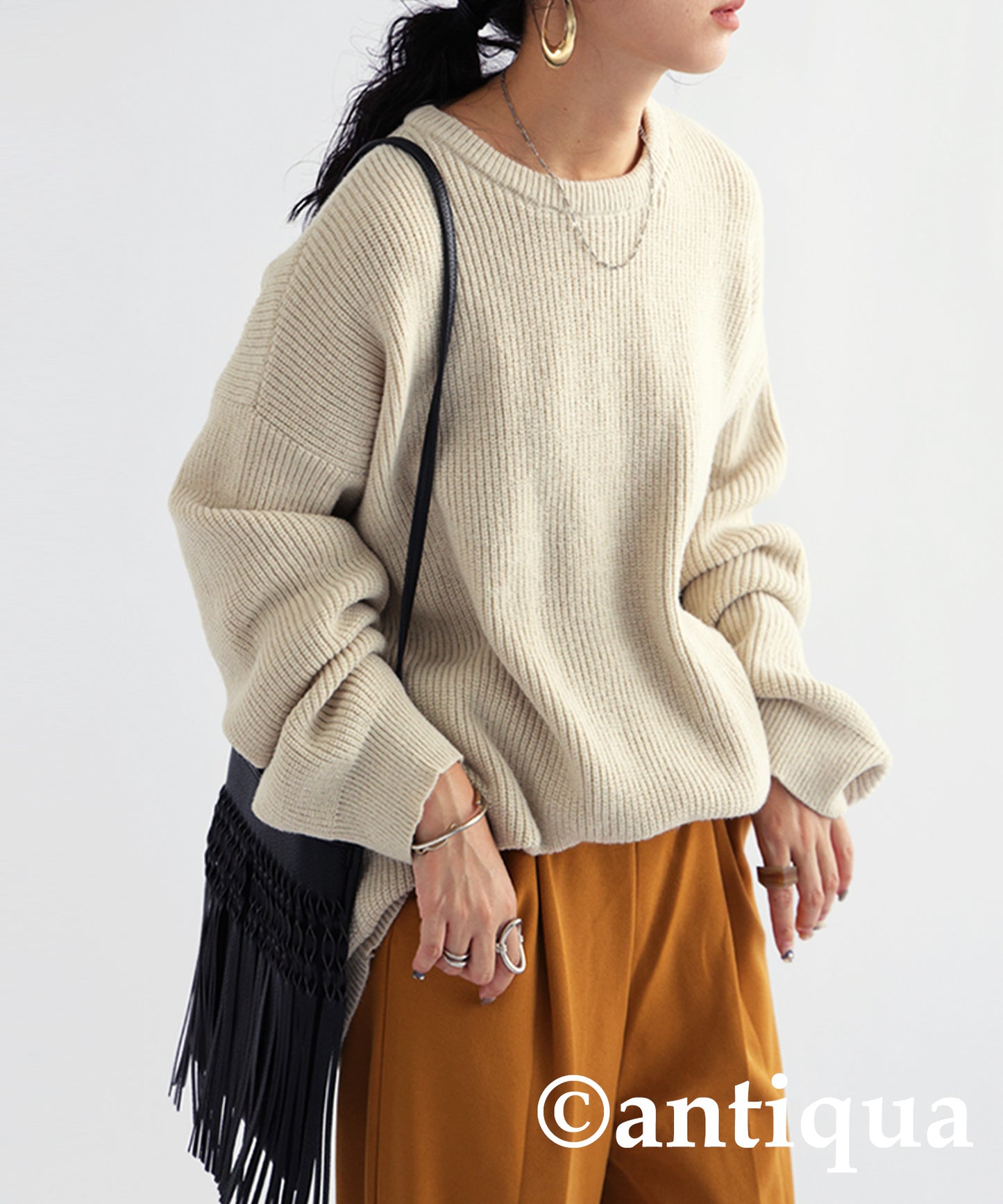 Round Neck Knit Sweater Ladies