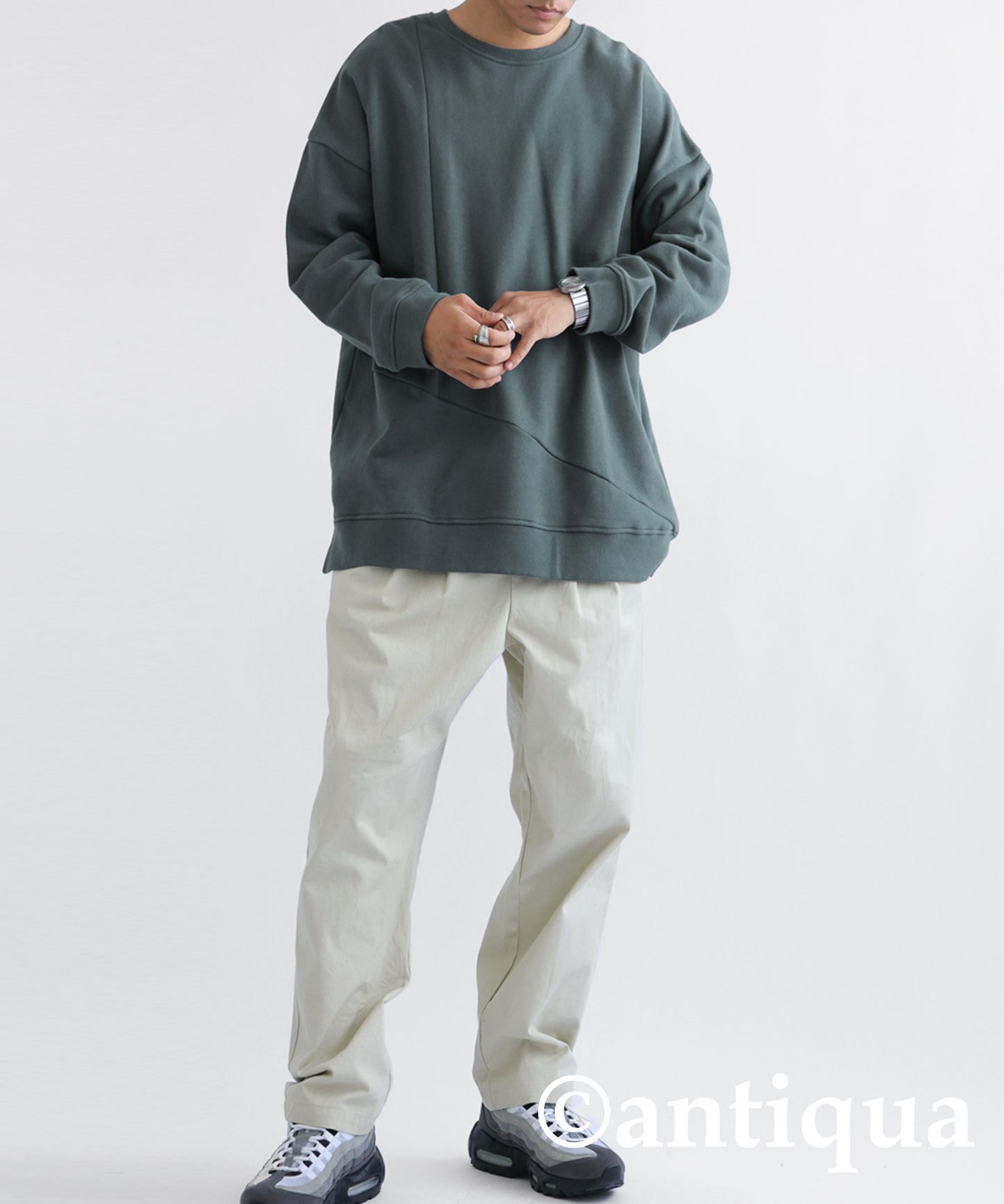 Asymmetric pile fabric pullover Men's