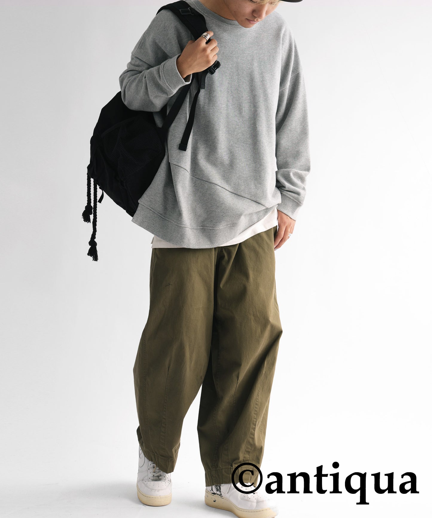 Asymmetric pile fabric pullover Men's