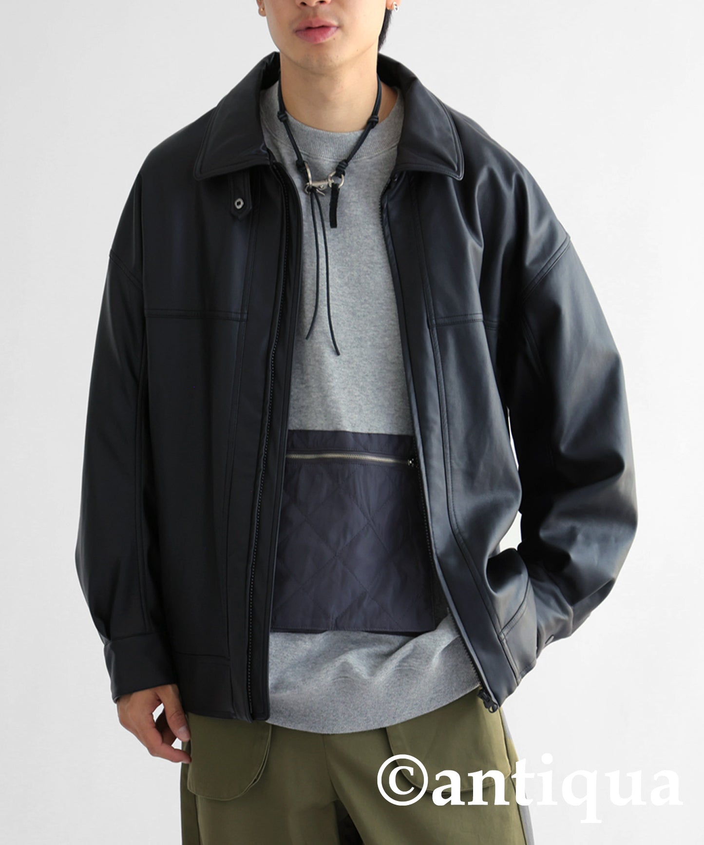 Different material pocket pull over Men's