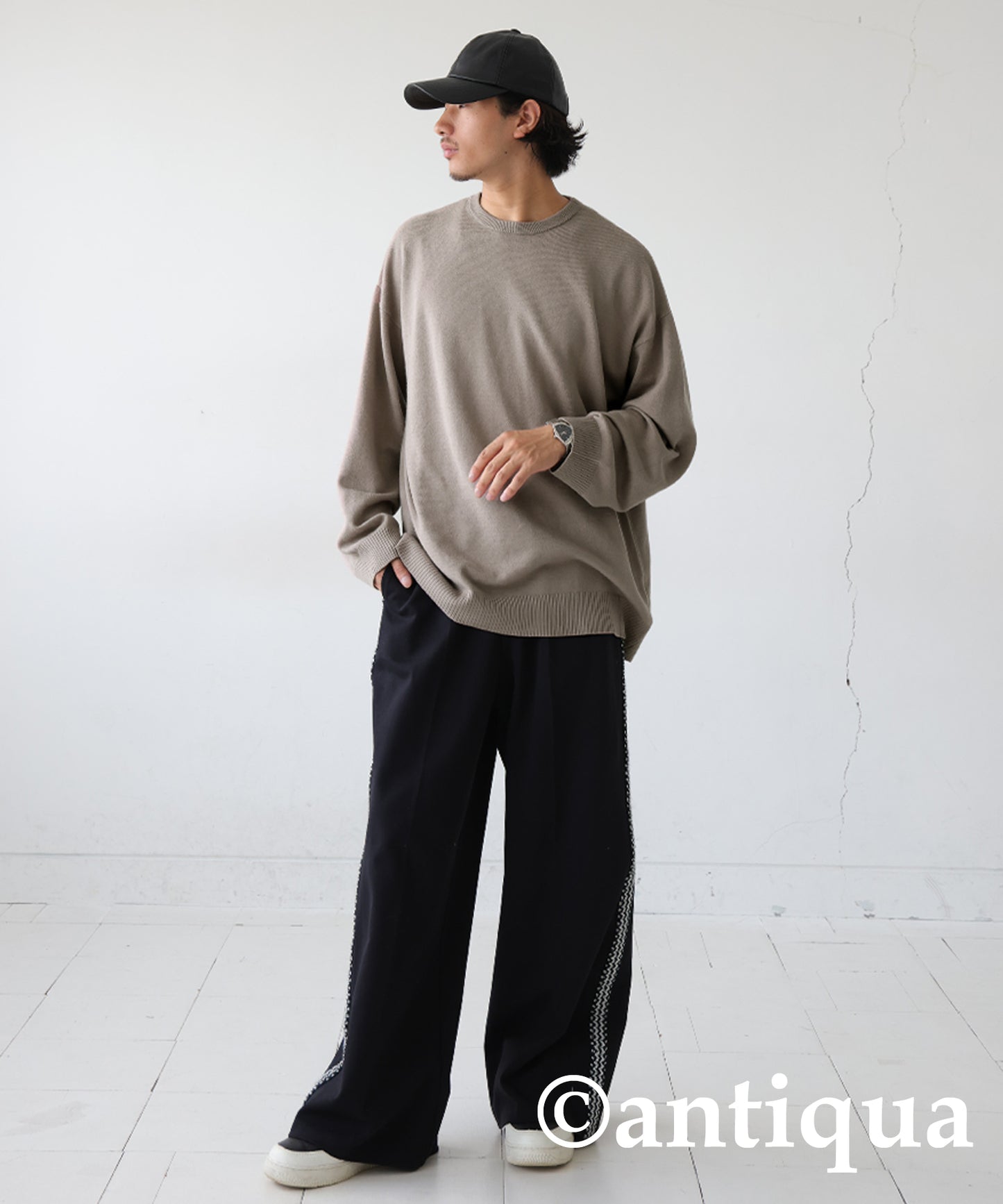 U Neck Knit Men's