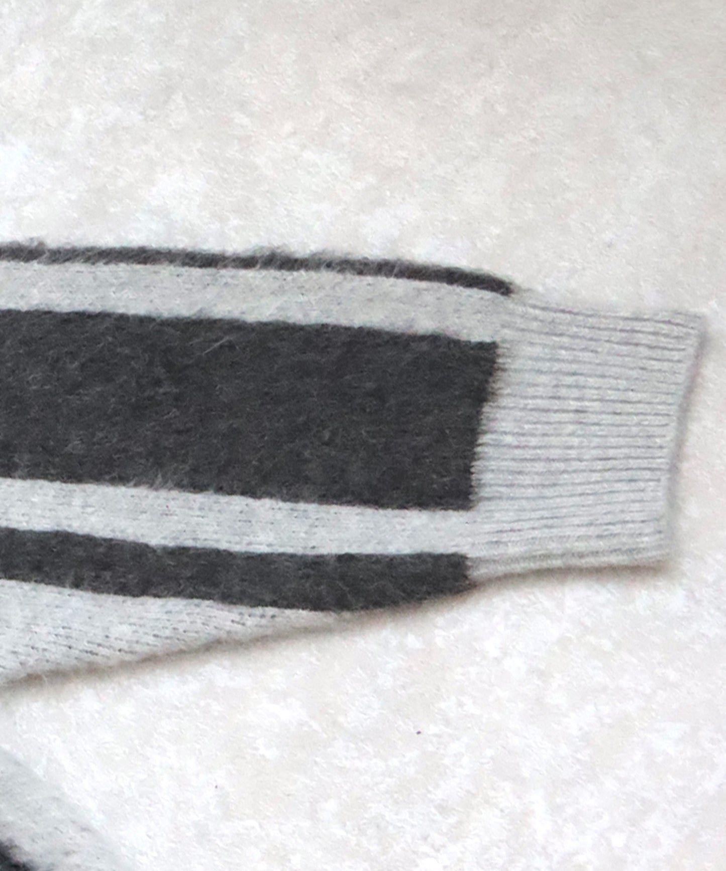 Striped Pattern Knit Ladies