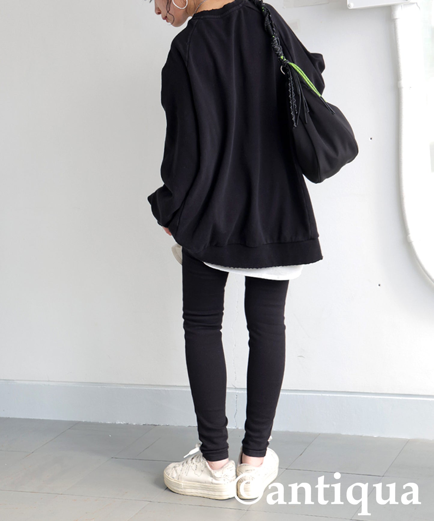 Damaged Raglan Sweatshirt Ladies