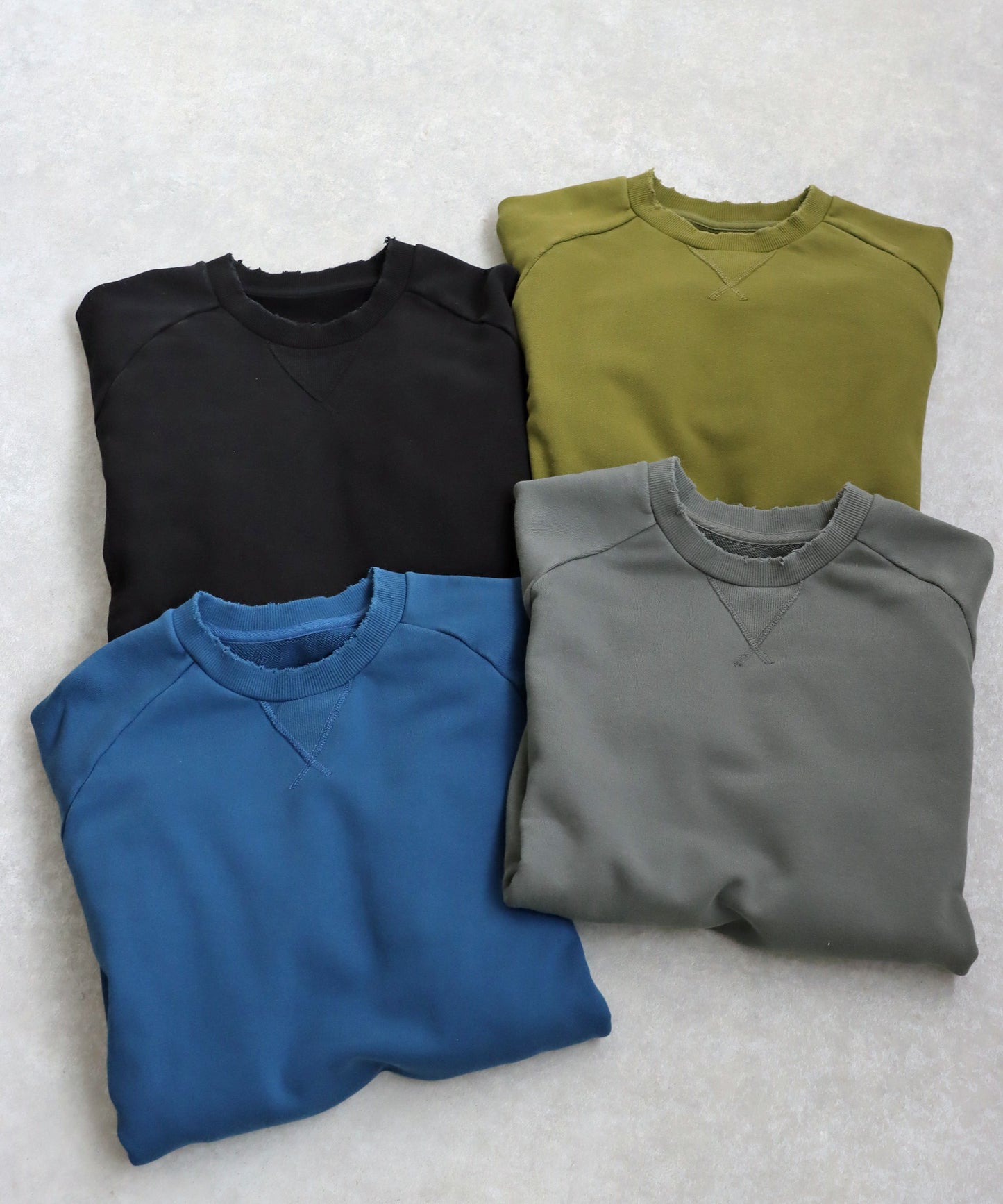 Damaged Raglan Sweatshirt Ladies