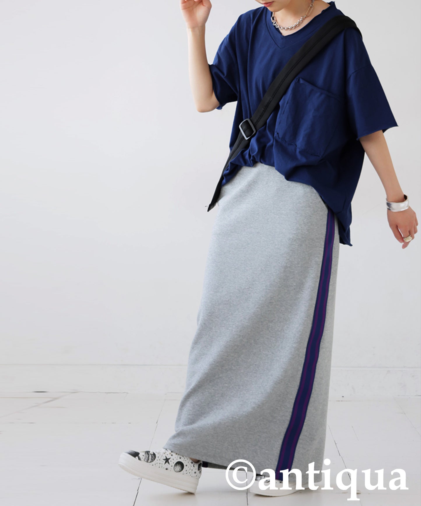 Ladies Cut-Off Big T-Shirt