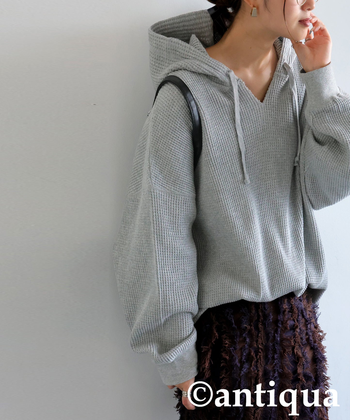 Gusset-Style Neck Hoodie Ladies