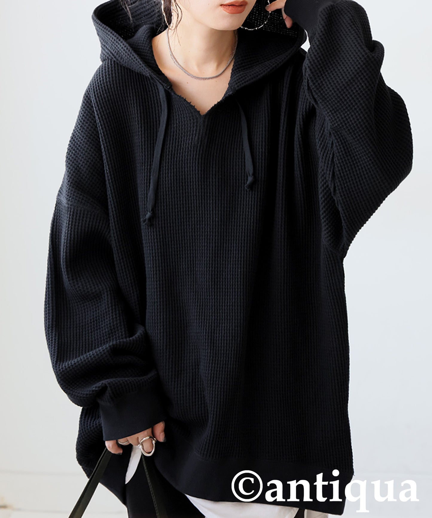 Gusset-Style Neck Hoodie Ladies