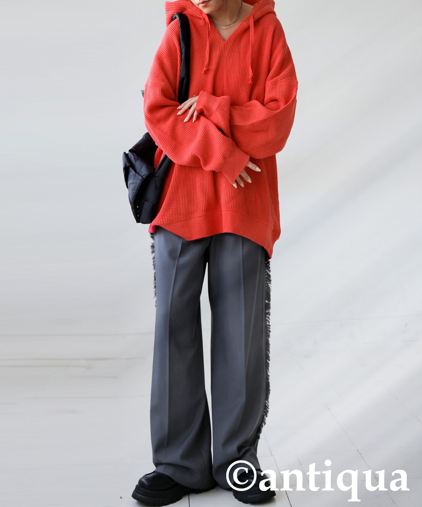 Gusset-Style Neck Hoodie Ladies