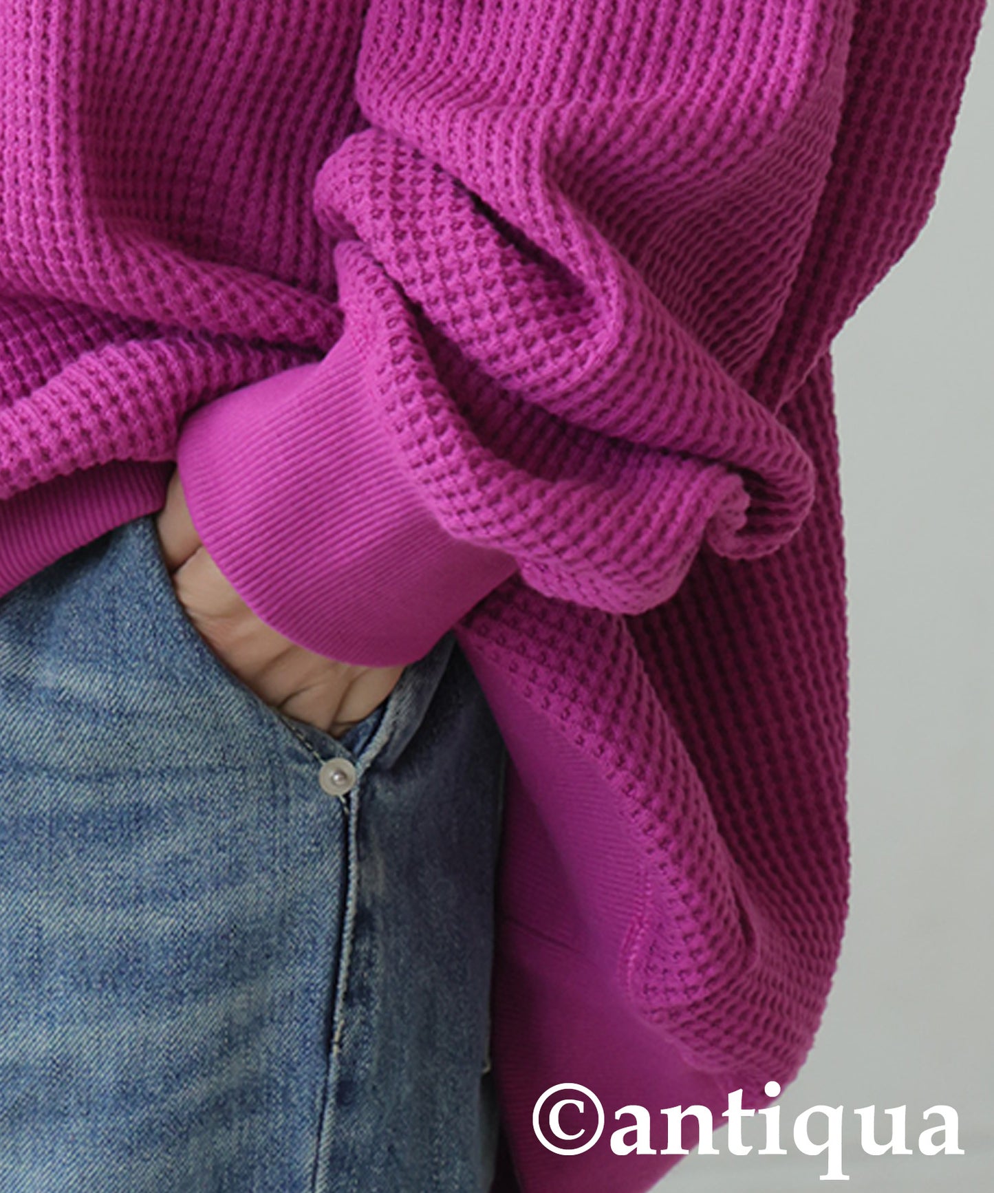 Gusset-Style Neck Hoodie Ladies