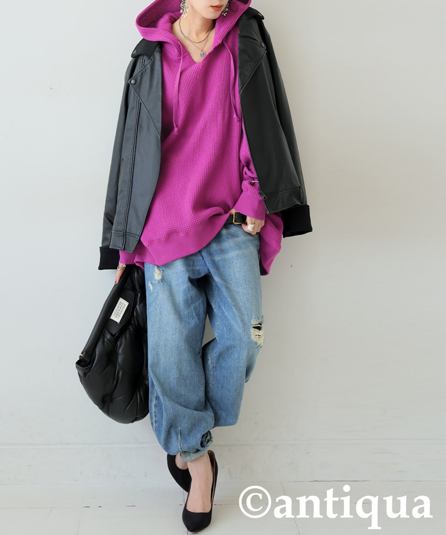 Gusset-Style Neck Hoodie Ladies