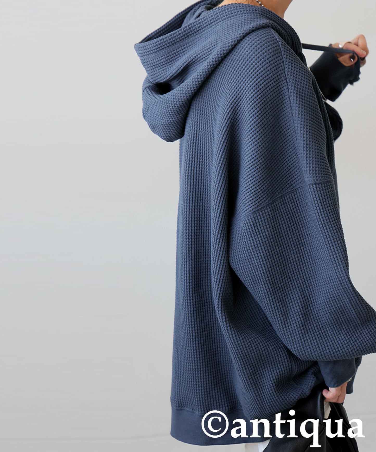 Gusset-Style Neck Hoodie Ladies