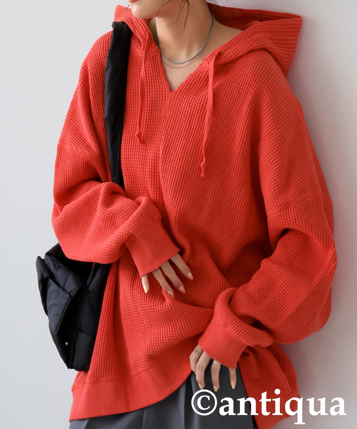 Gusset-Style Neck Hoodie Ladies