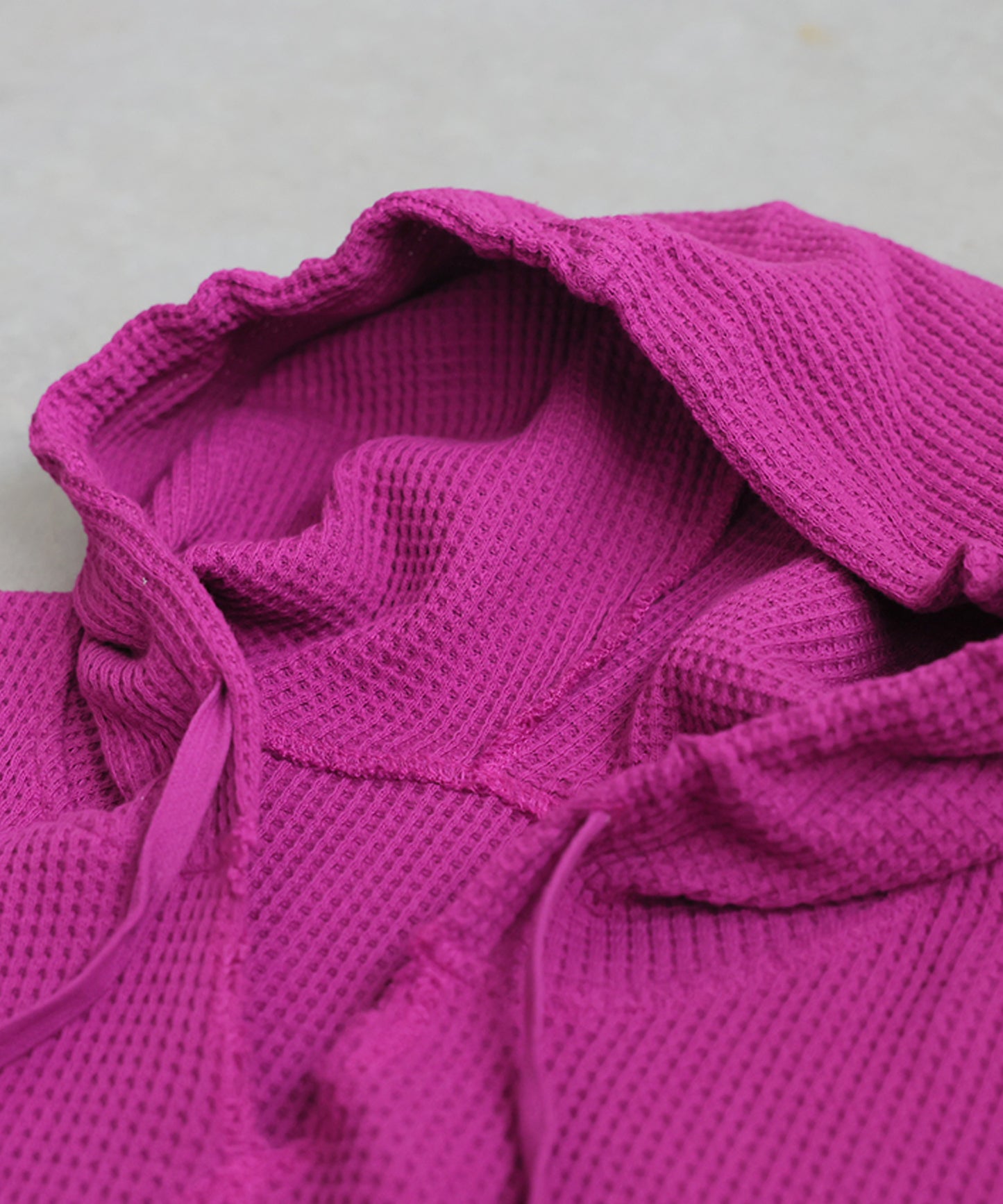 Gusset-Style Neck Hoodie Ladies