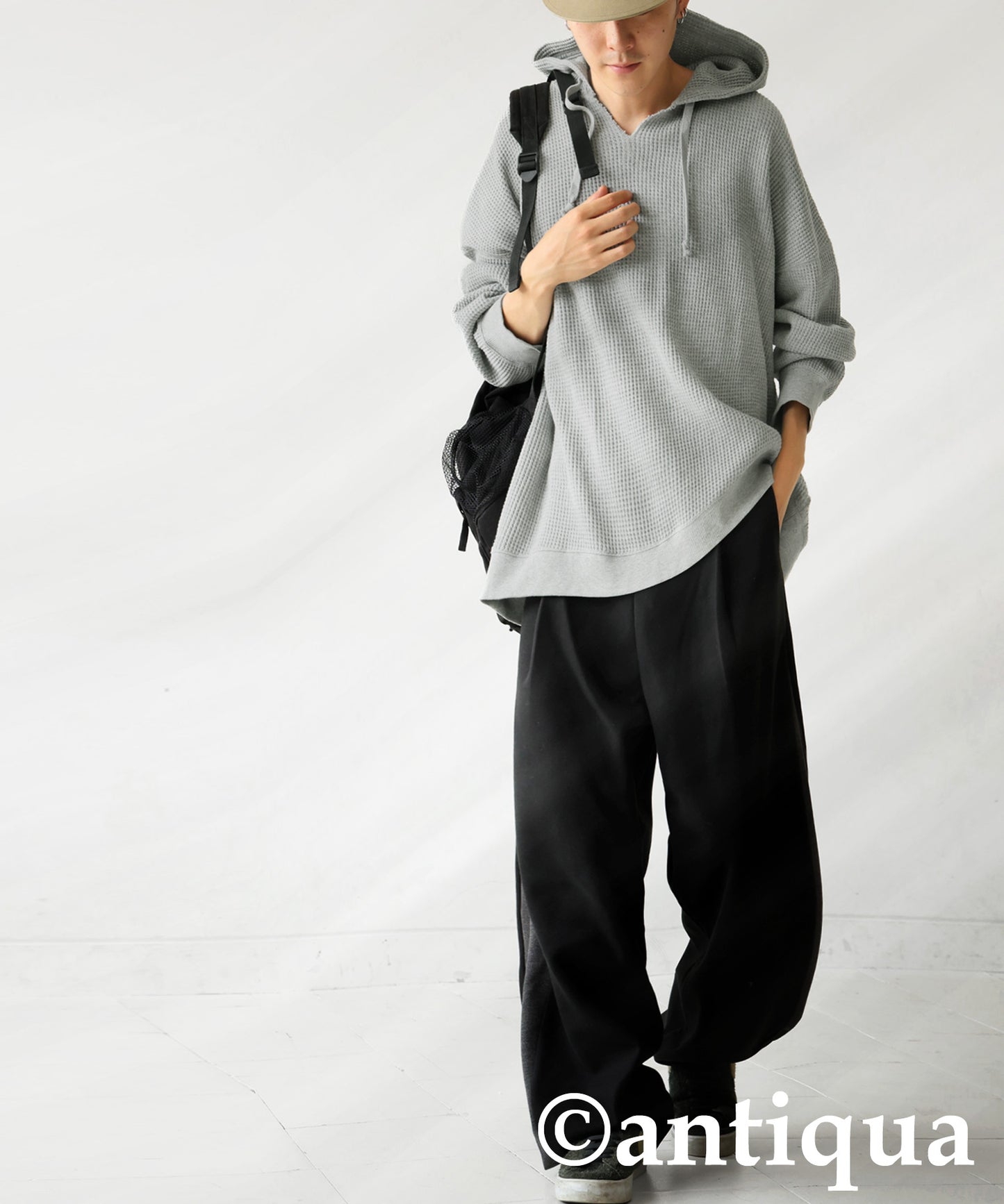 Gusseted Neck Hoodie Men's