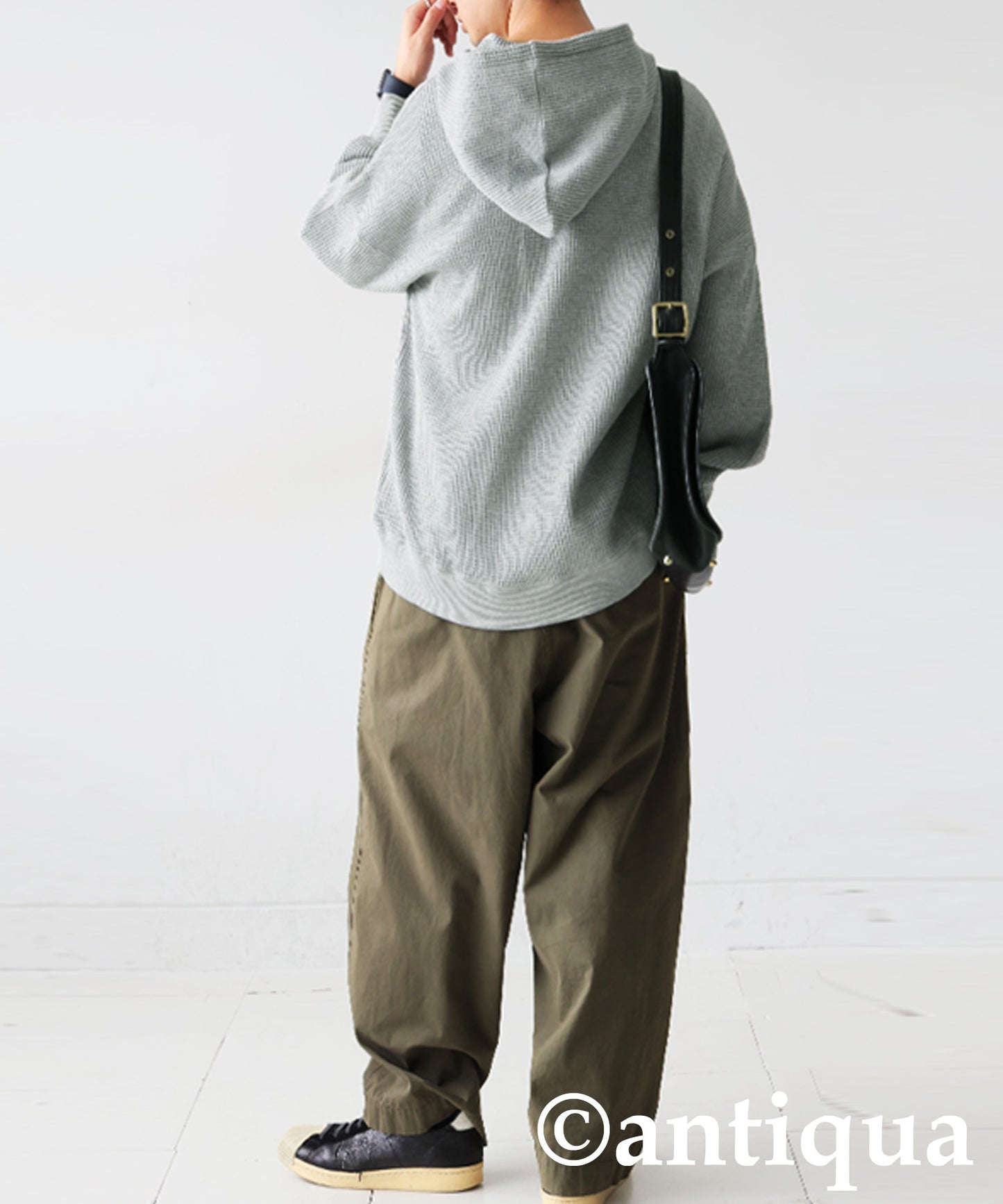 Gusseted Neck Hoodie Men's