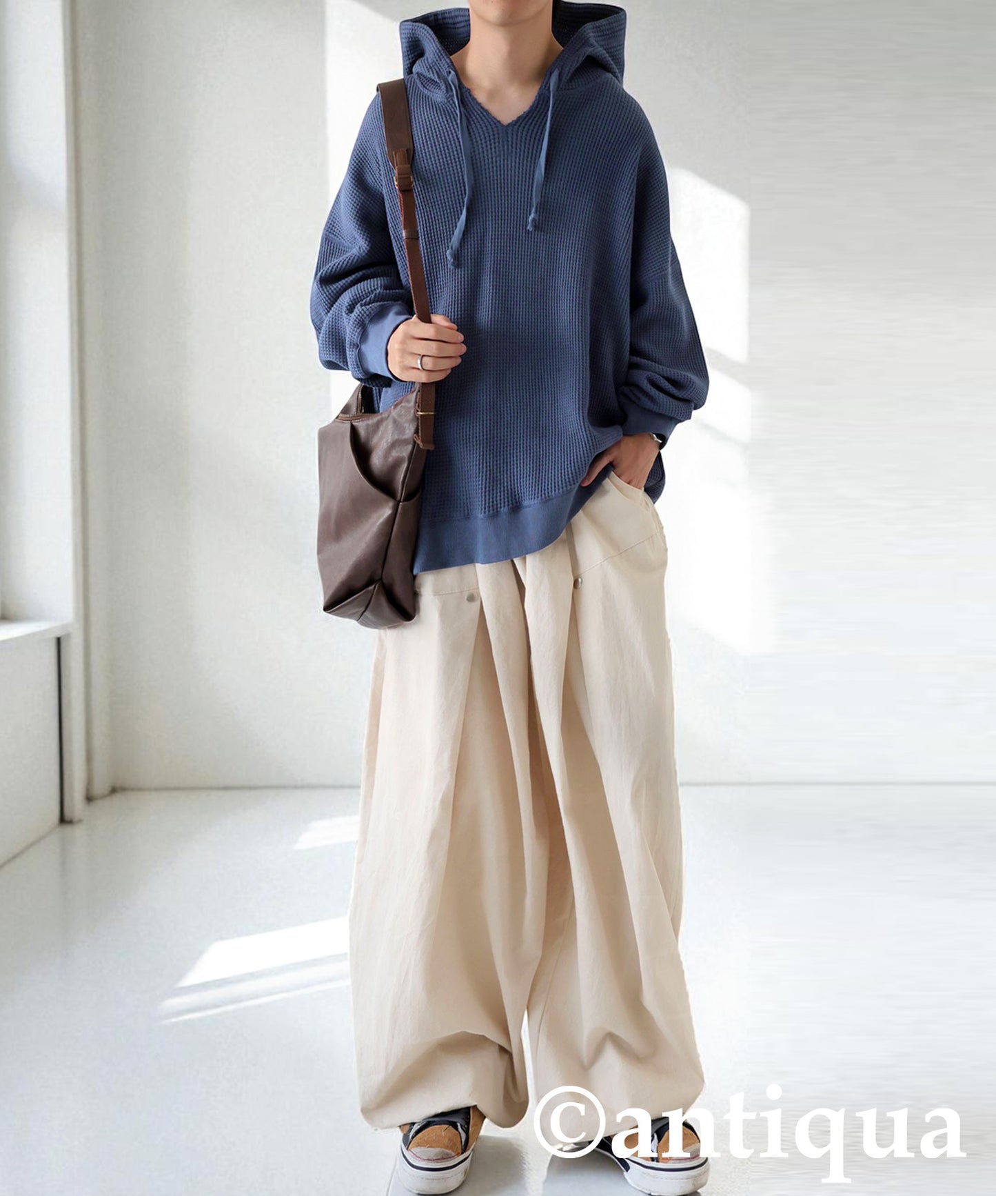 Gusseted Neck Hoodie Men's