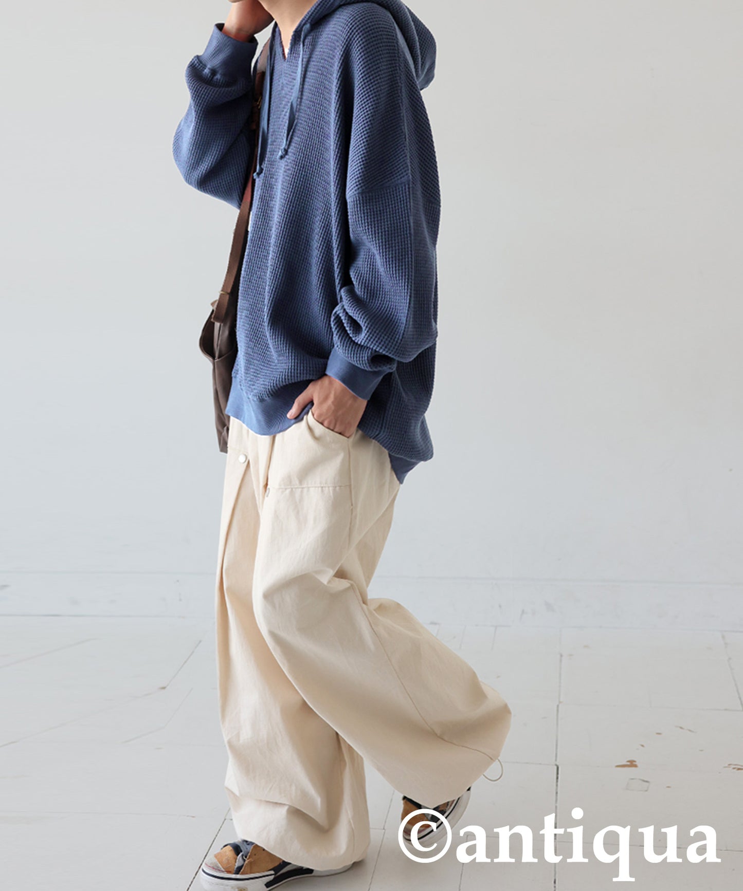 Gusseted Neck Hoodie Men's