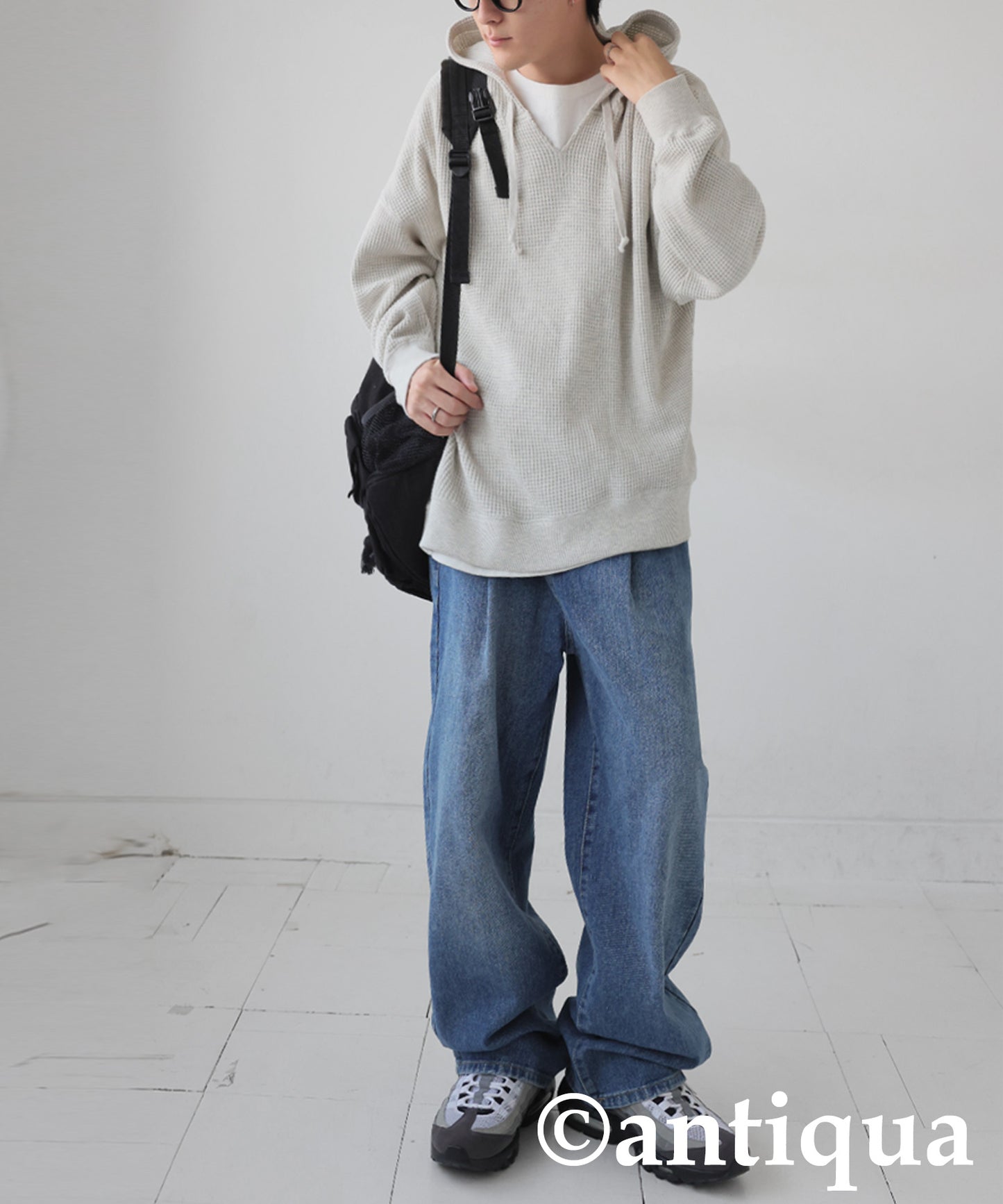 Gusseted Neck Hoodie Men's