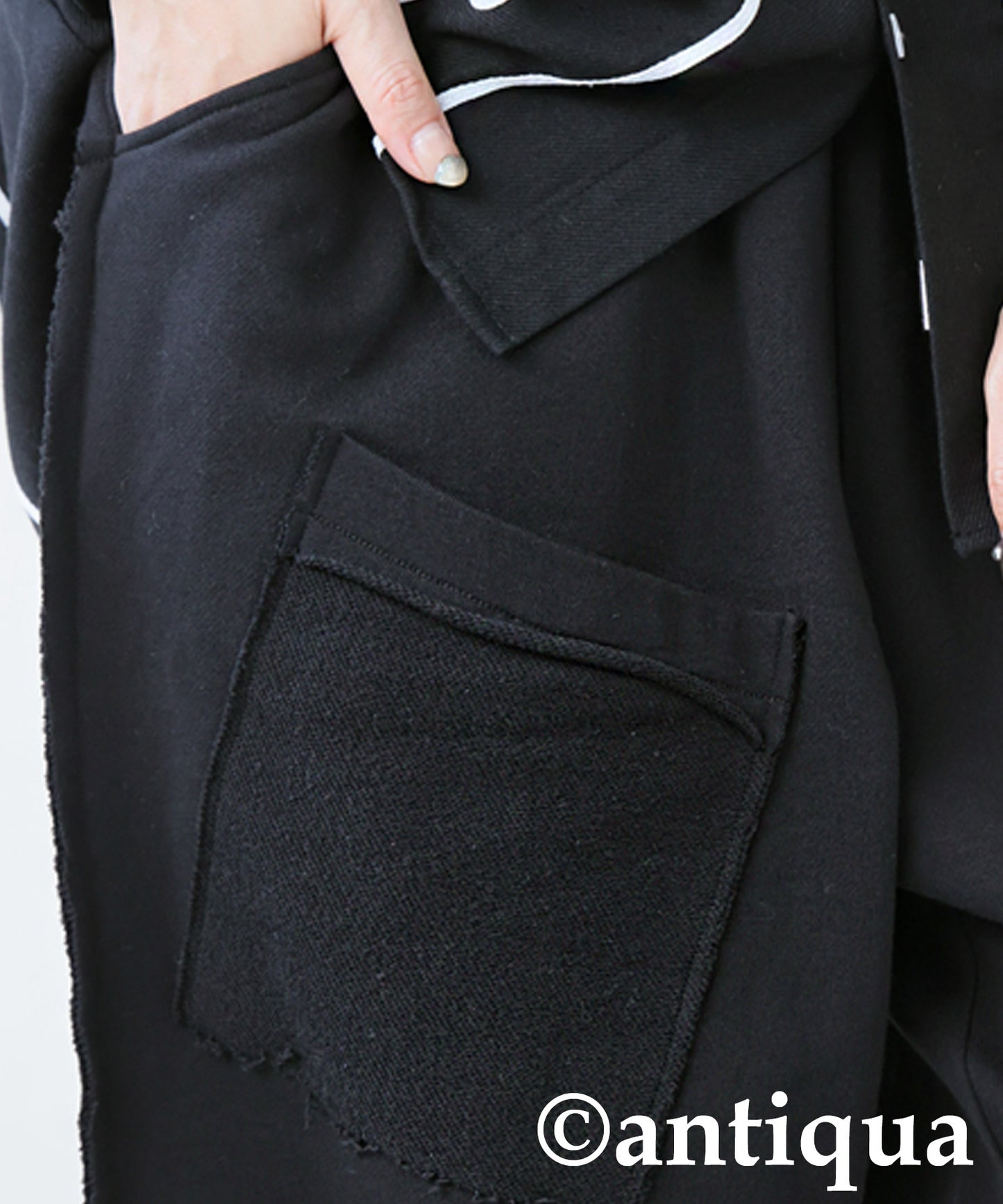 Design Pocket Sweatpants Ladies