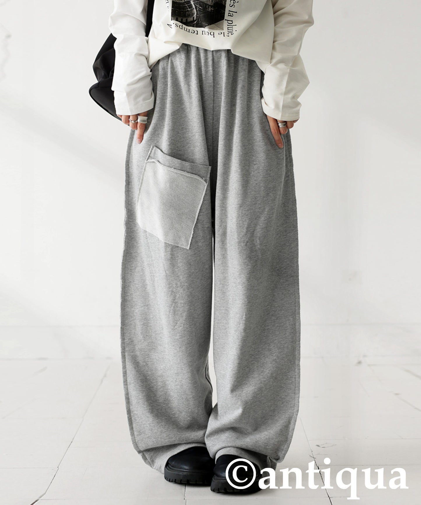 Design Pocket Sweatpants Ladies