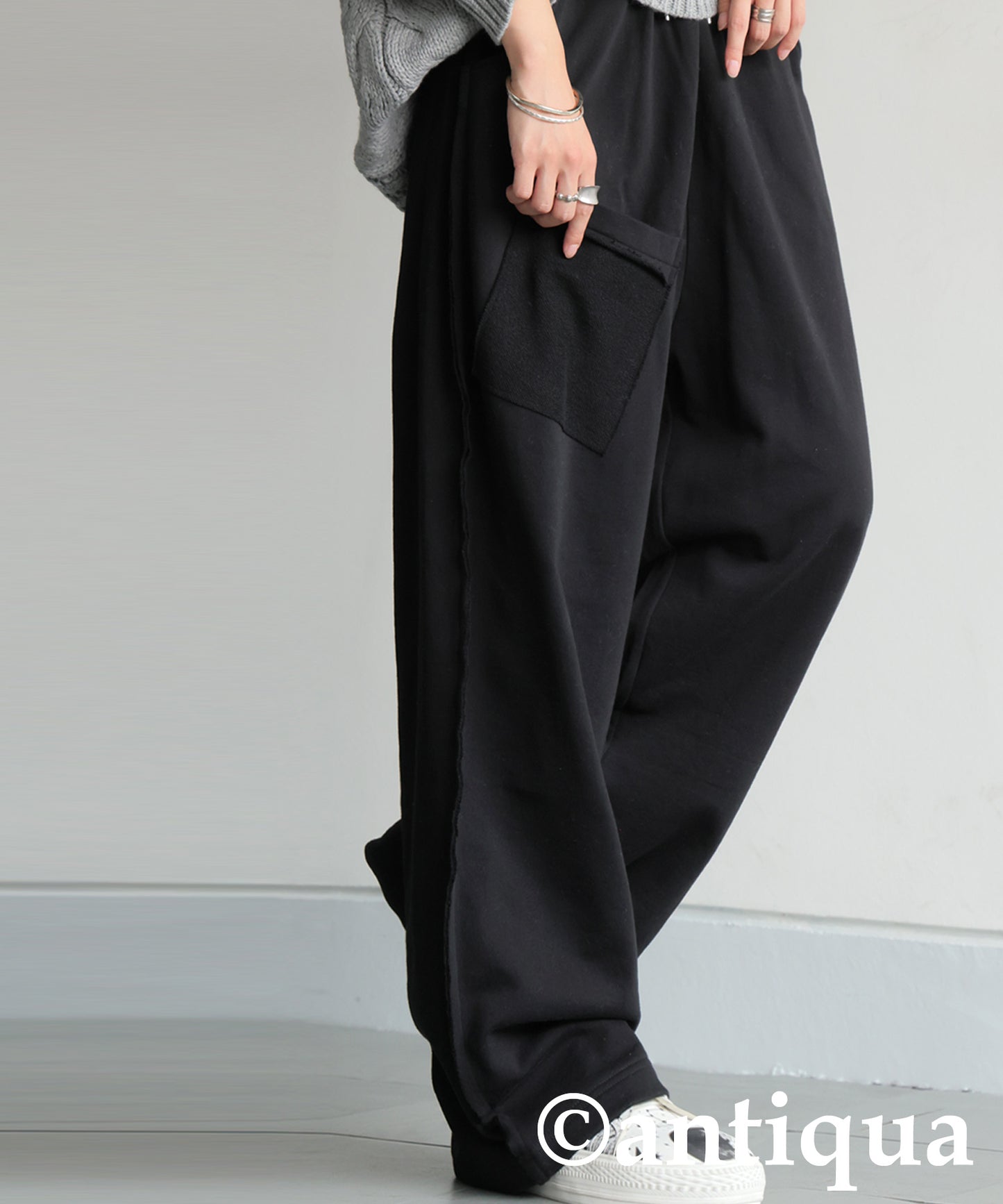 Design Pocket Sweatpants Ladies