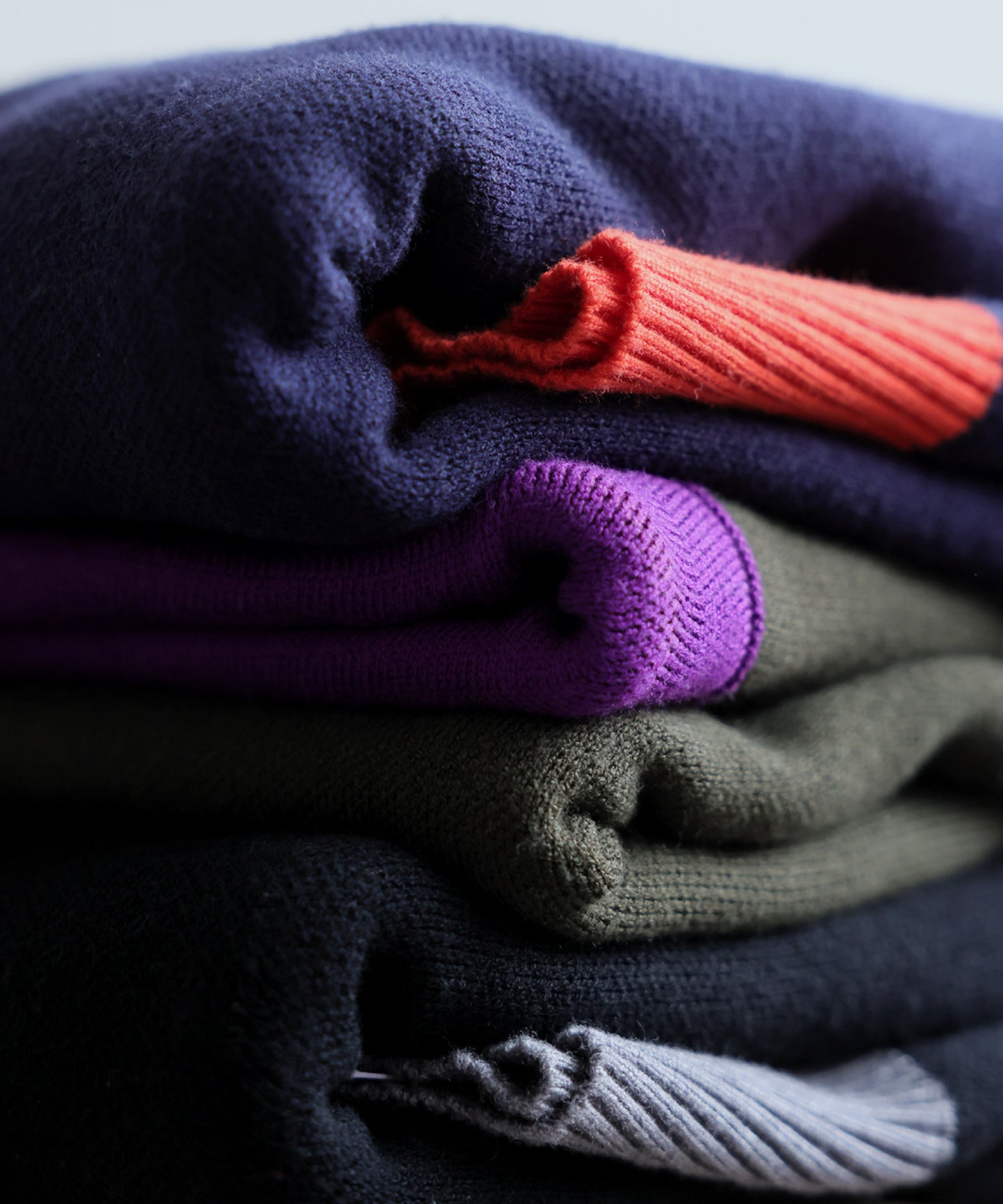 Color-Coordinated Striped Knit Tops Men's