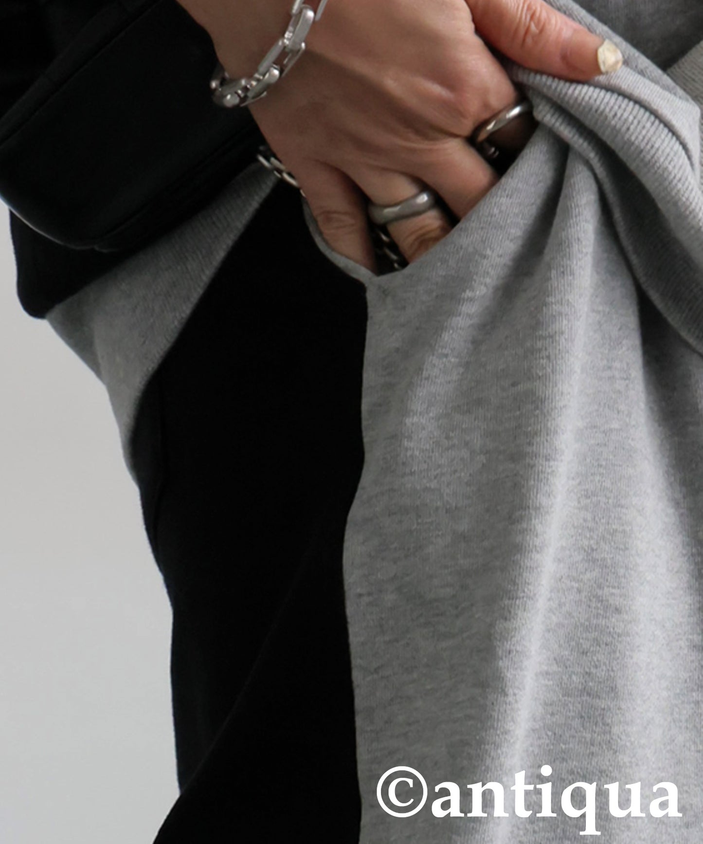 Two-Tone Fleece SweatpantsLadies