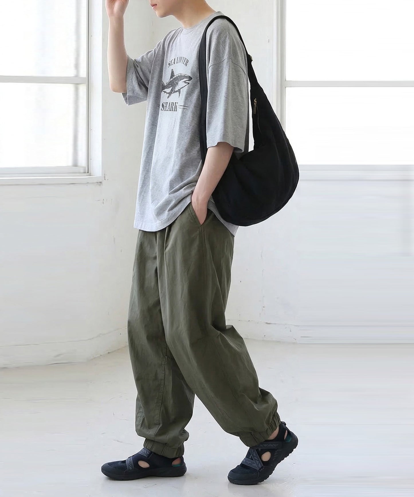 Oversized Cotton T-Shirt with Animal Embroidery – Breathable & Cooling Summer Tee Men’s