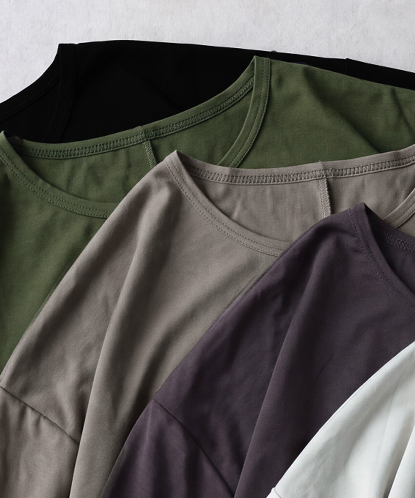 Cool-Touch, Smooth-Textured Long-Sleeved T-Shirt Men’s