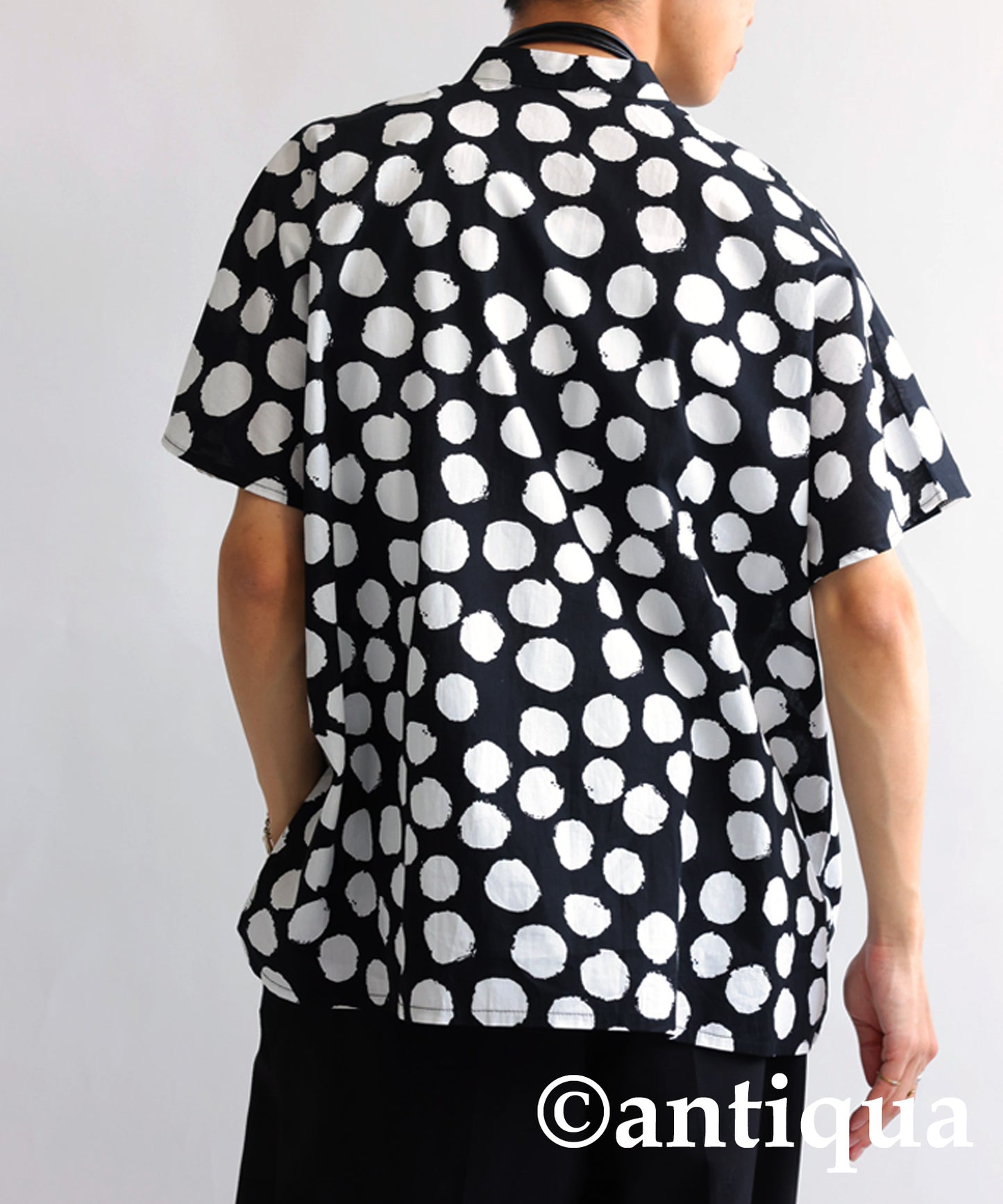 Dot pattern shirt Men's short-sleeve