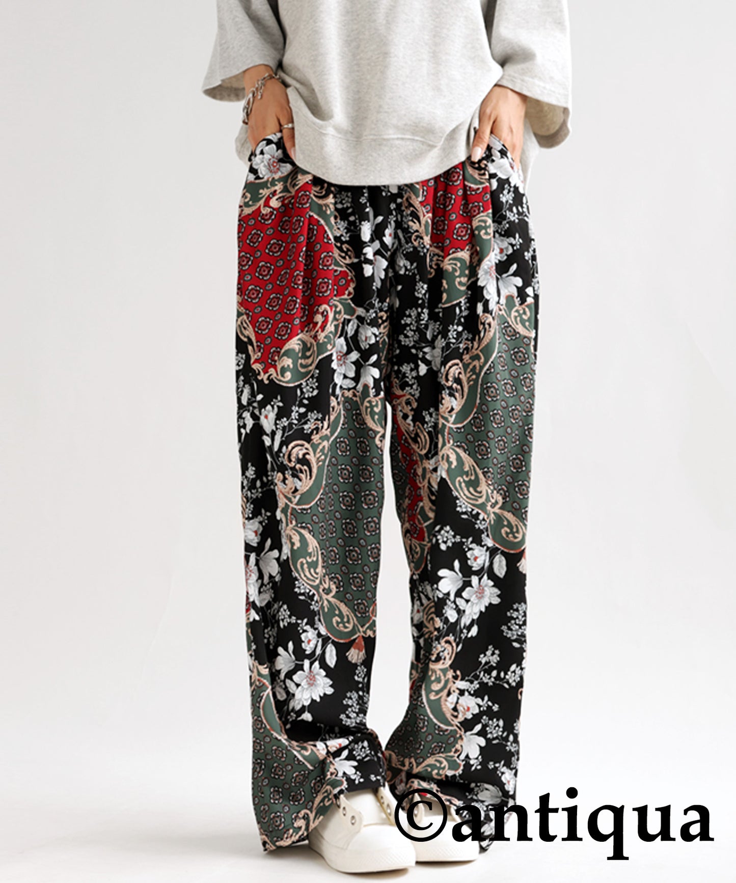 Antique pattern pants Ladies