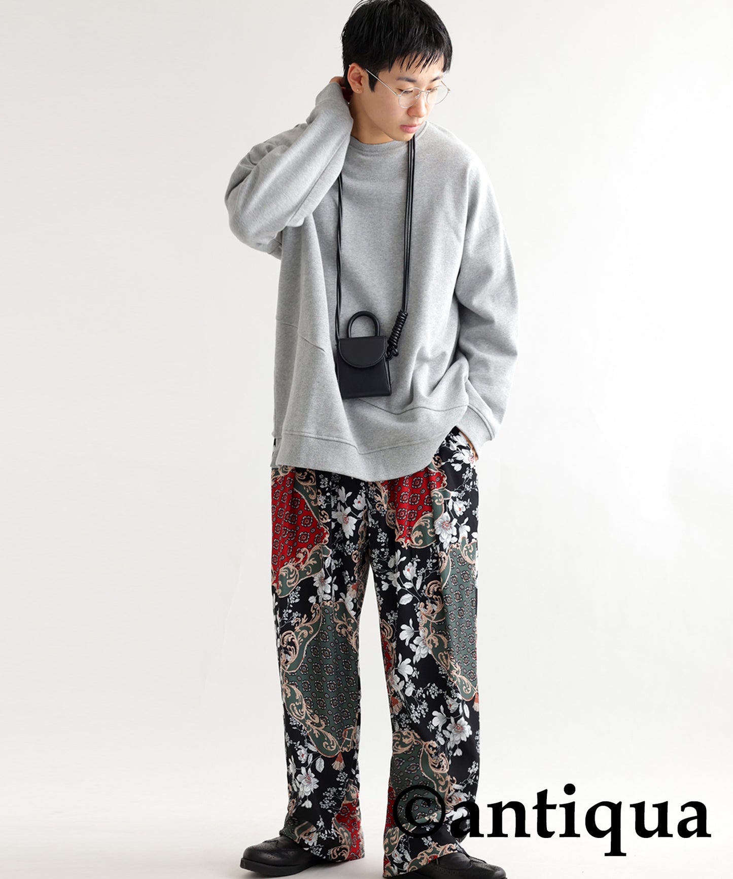 Antique pattern pants Men's