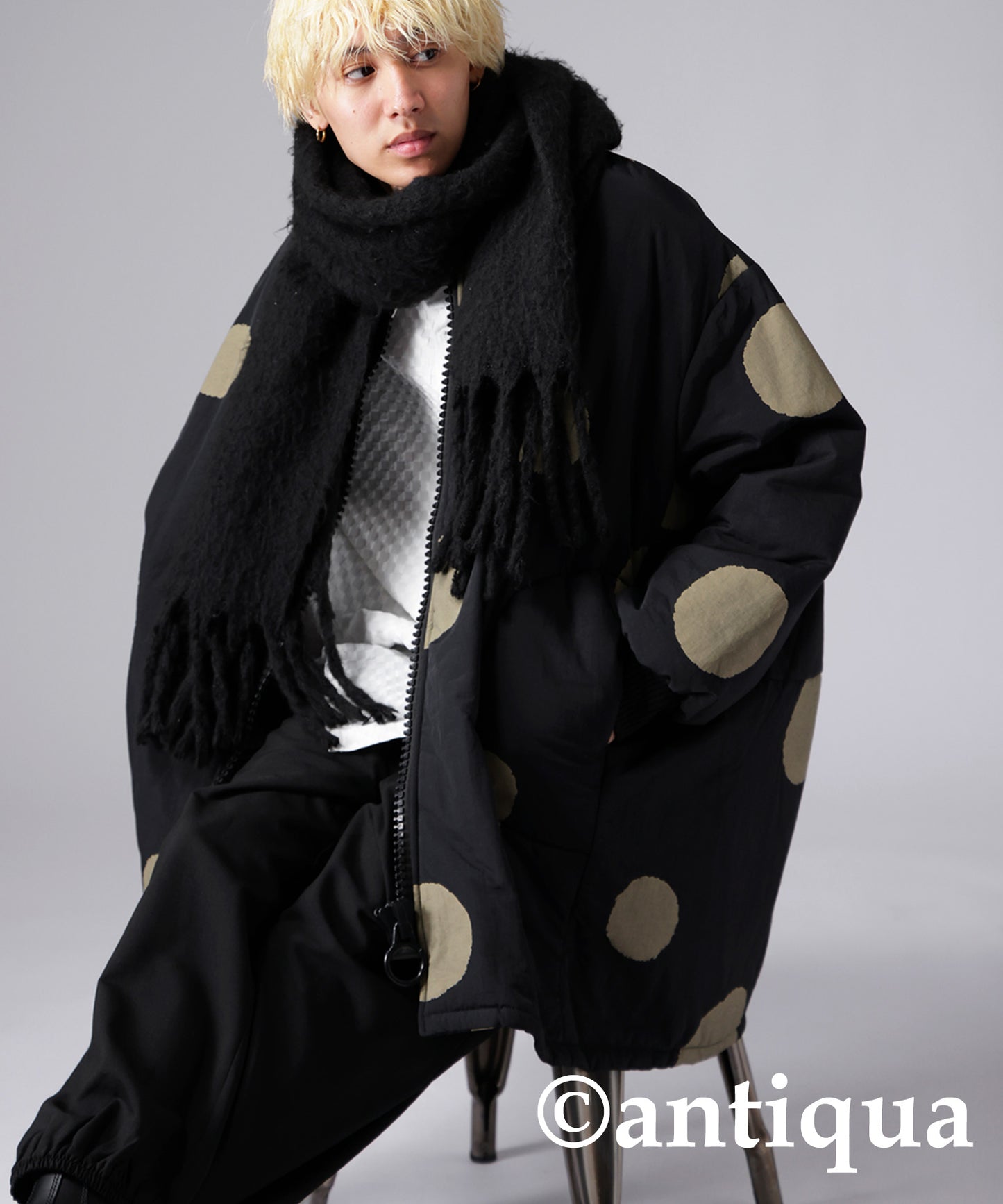 Big Silhouette Dot pattern Coat Men's